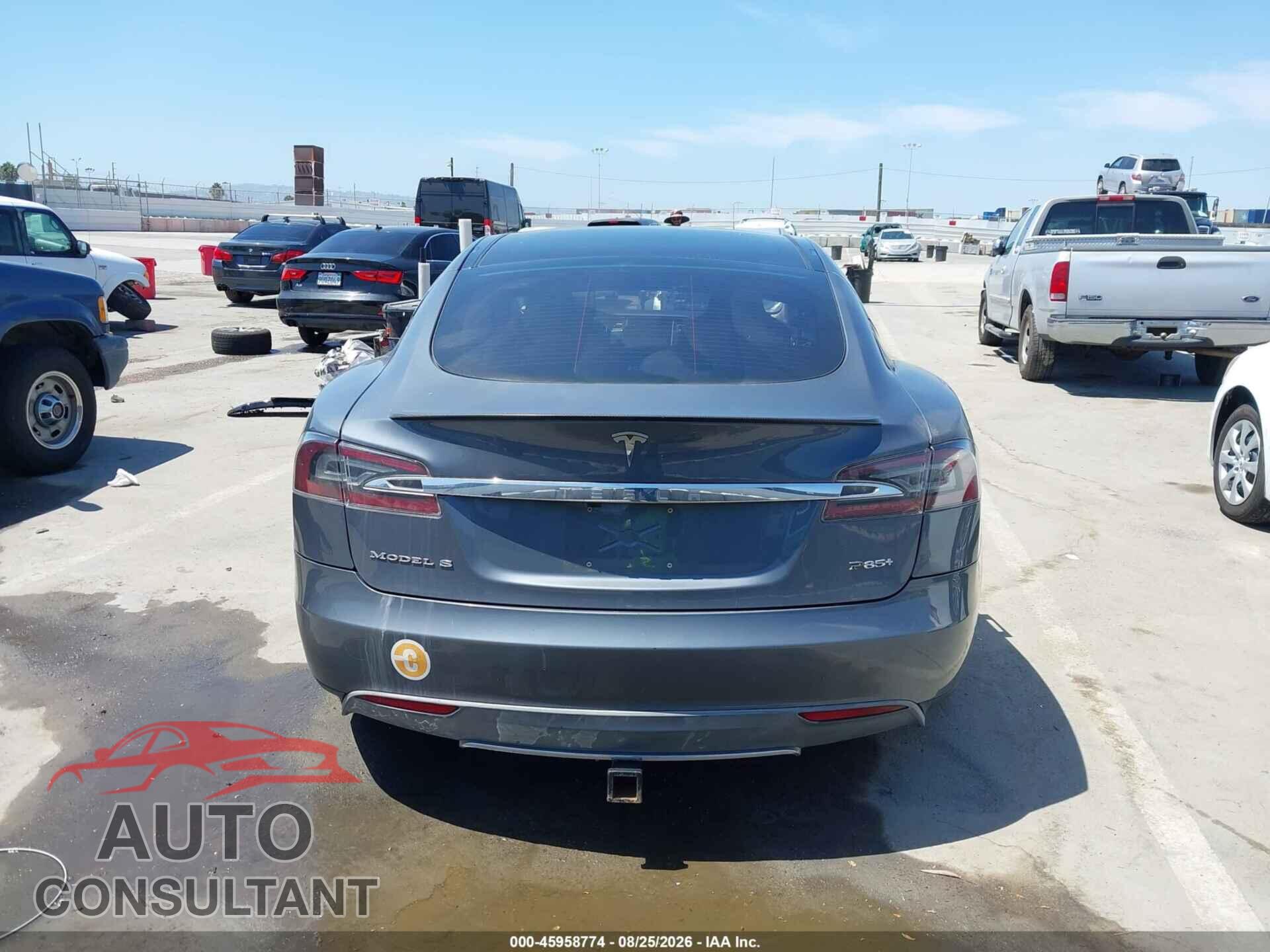 TESLA MODEL S 2013 - 5YJSA1DP3DFP13582