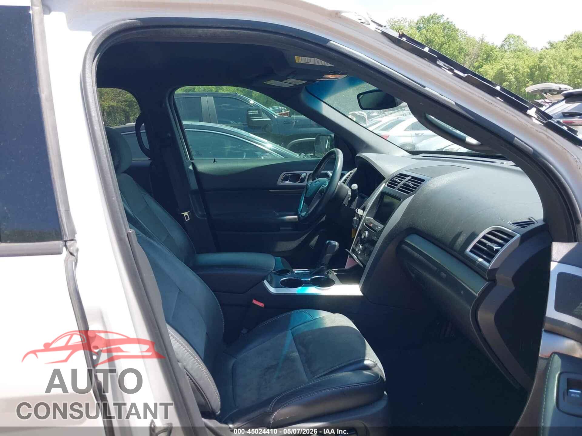 FORD EXPLORER 2015 - 1FM5K7D88FGA26835