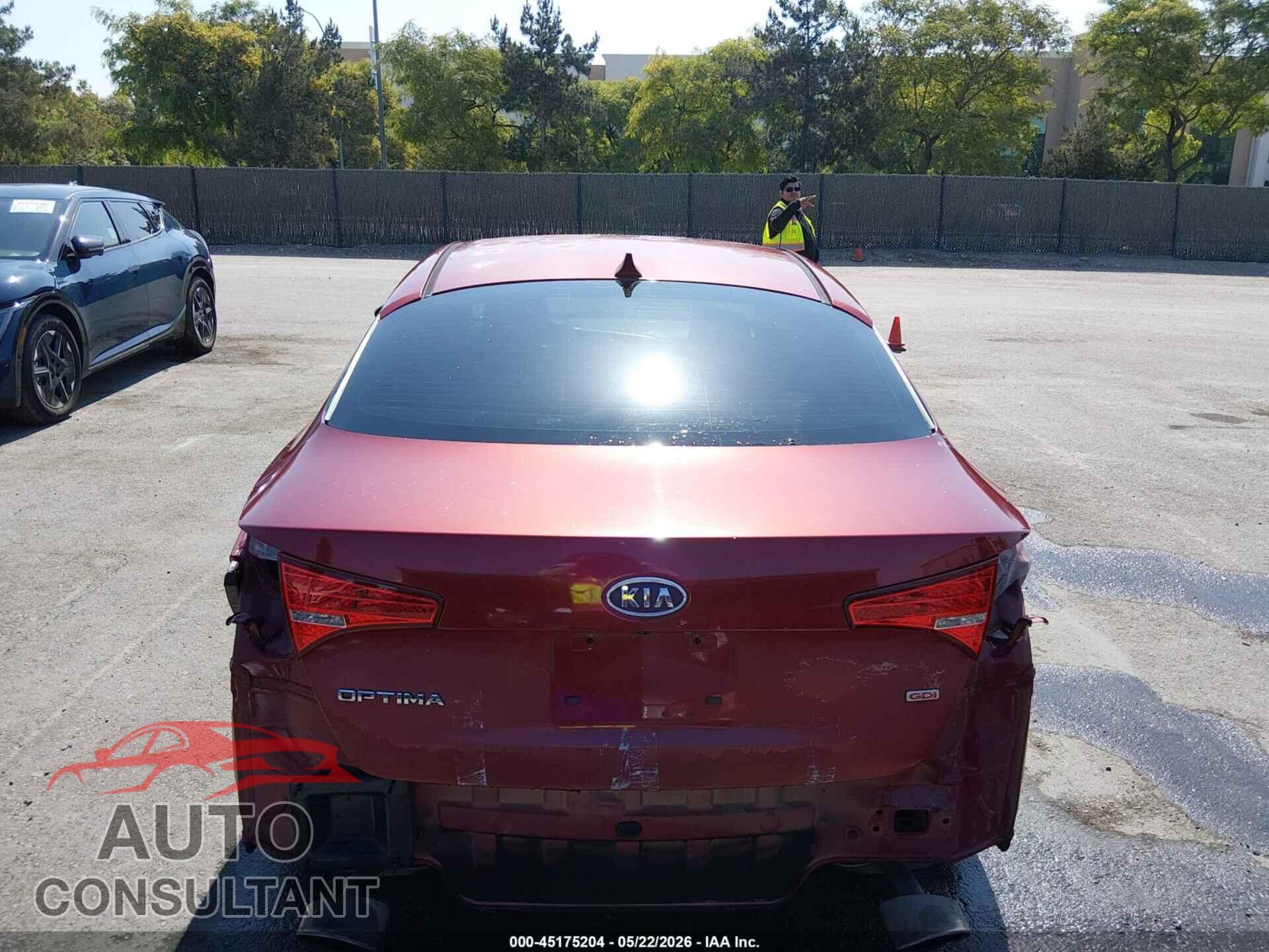 KIA OPTIMA 2011 - KNAGM4A78B5160622