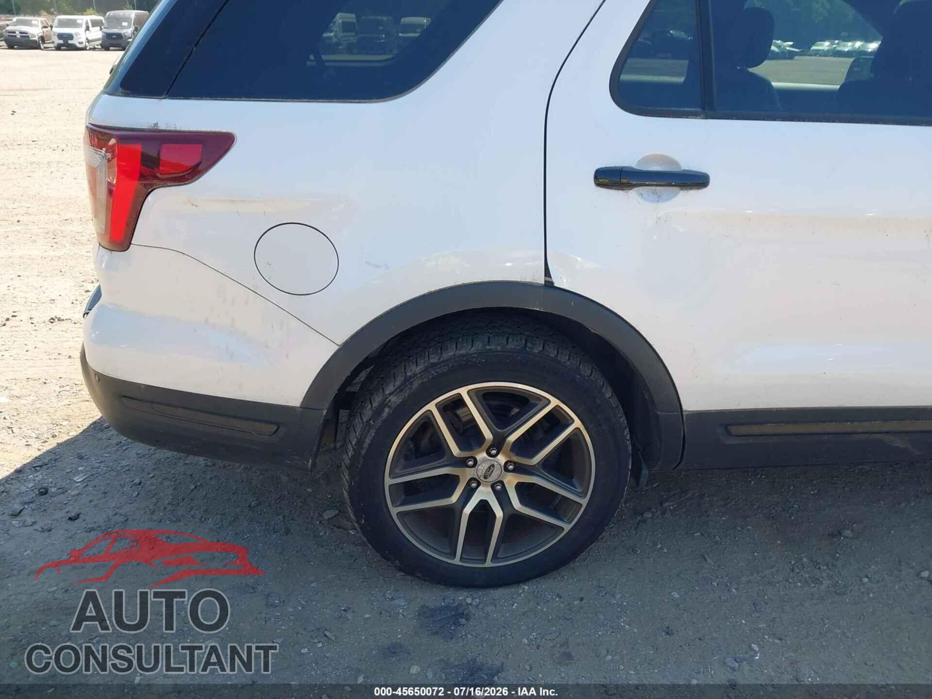 FORD EXPLORER 2018 - 1FM5K8GTXJGB01596