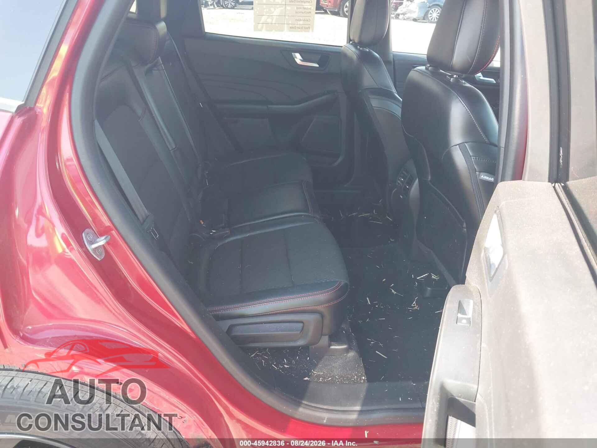 FORD ESCAPE 2023 - 1FMCU9MN7PUB47345