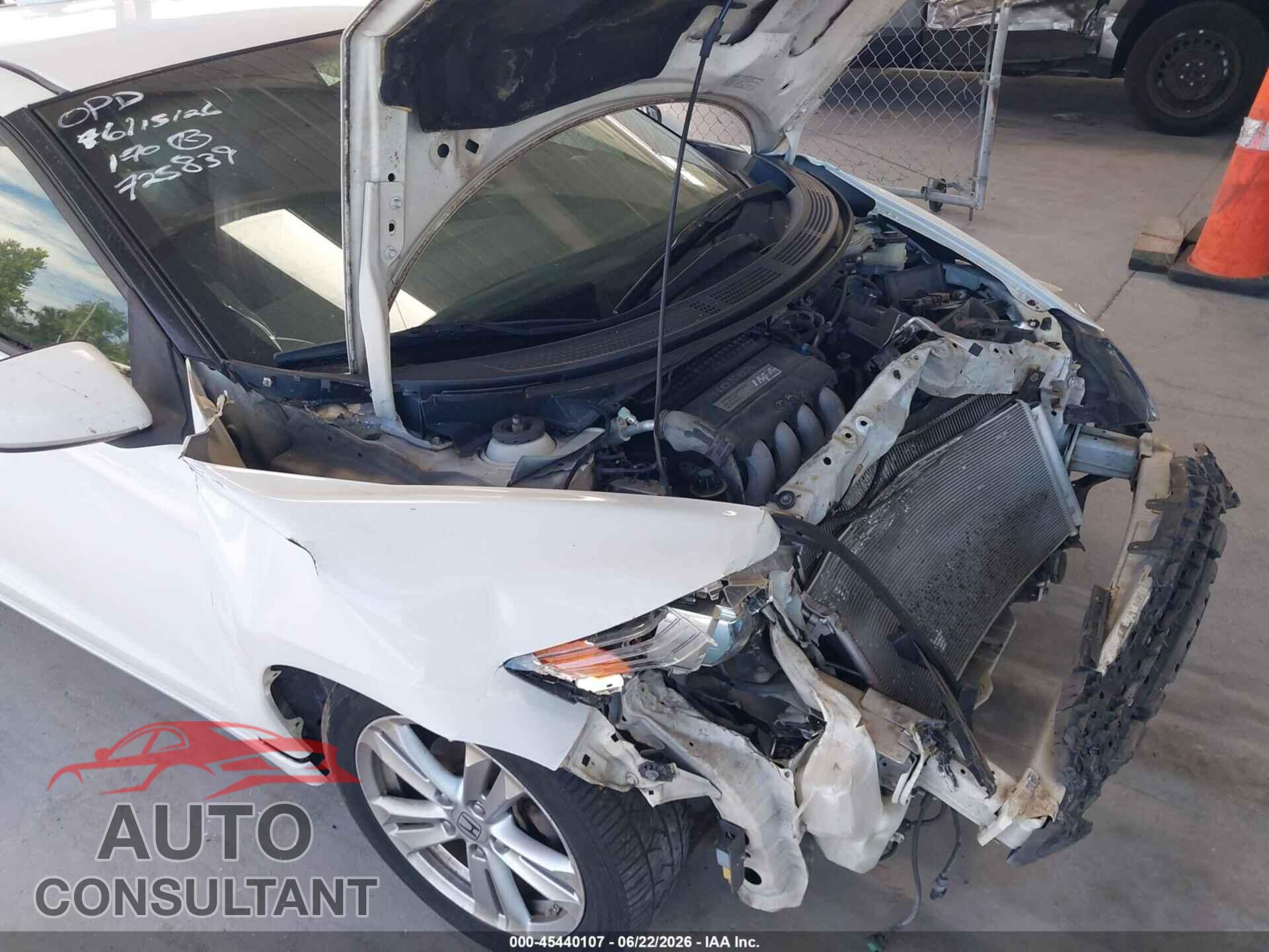 HONDA CR-Z 2011 - JHMZF1D68BS009366