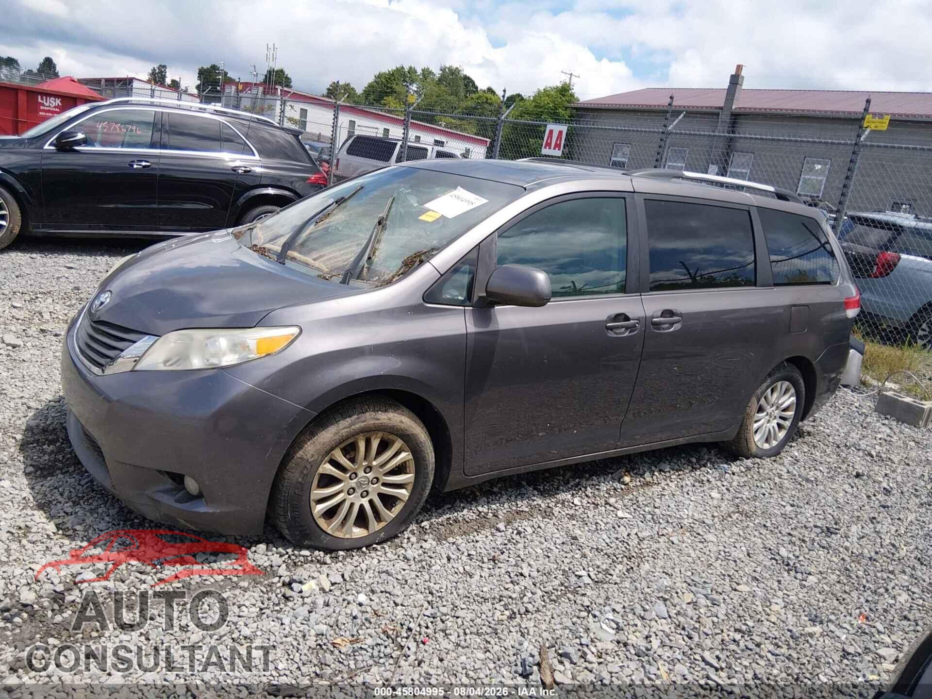 TOYOTA SIENNA 2011 - 5TDYK3DC2BS171707