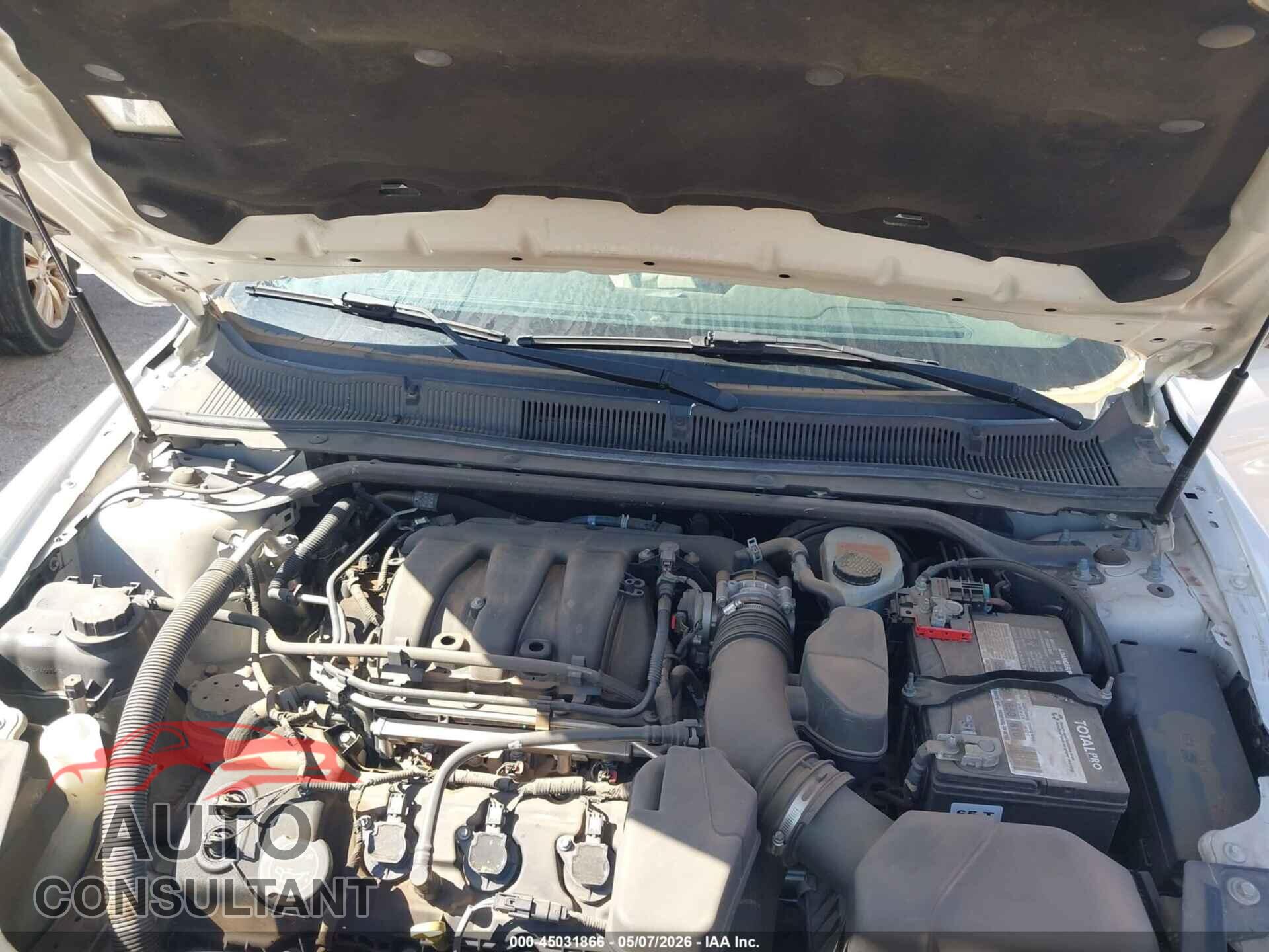 FORD TAURUS 2017 - 1FAHP2D81HG111451