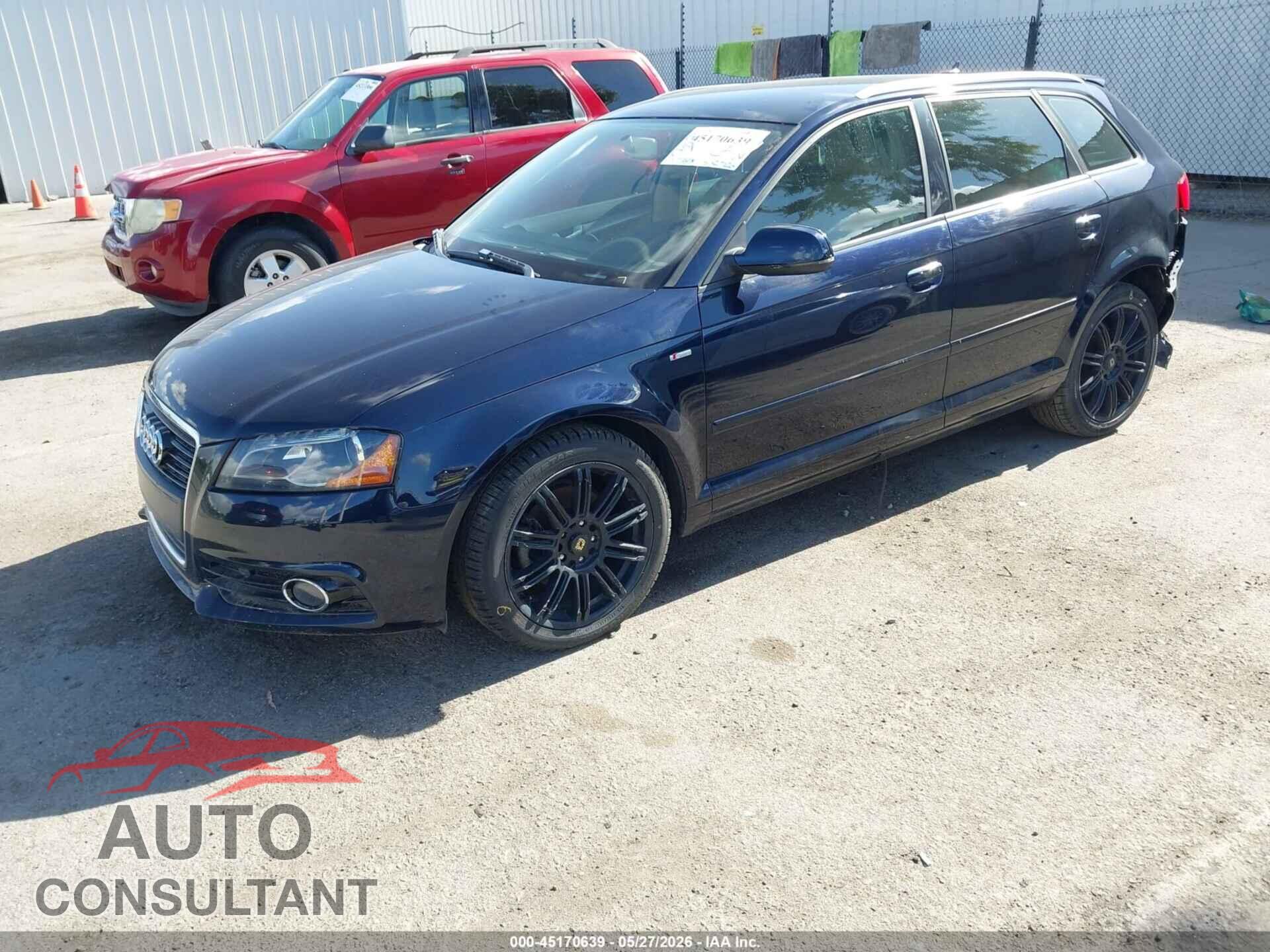 AUDI A3 2011 - WAUKJBFM5BA114937