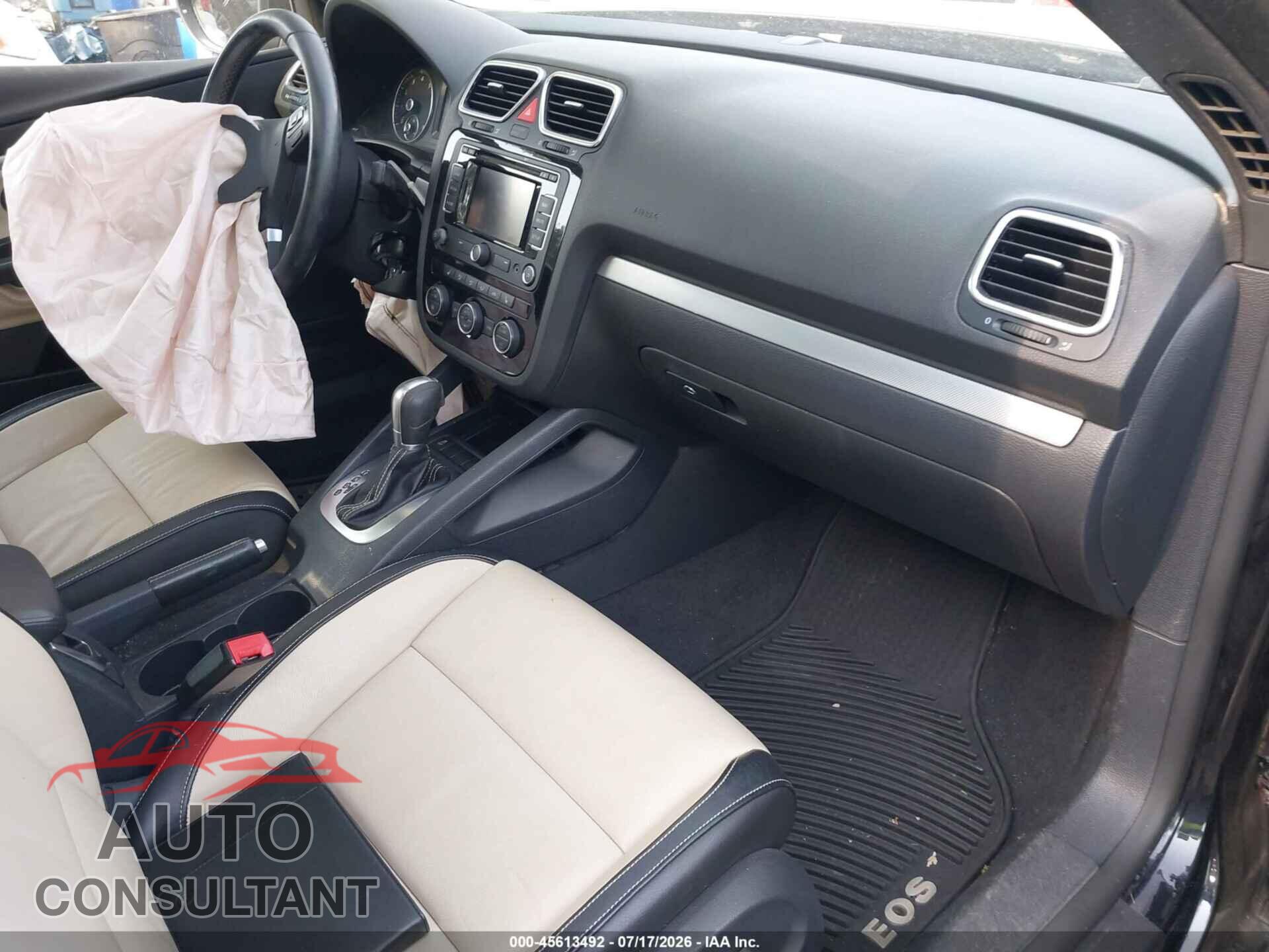 VOLKSWAGEN EOS 2015 - WVWFW8AH9FV000084