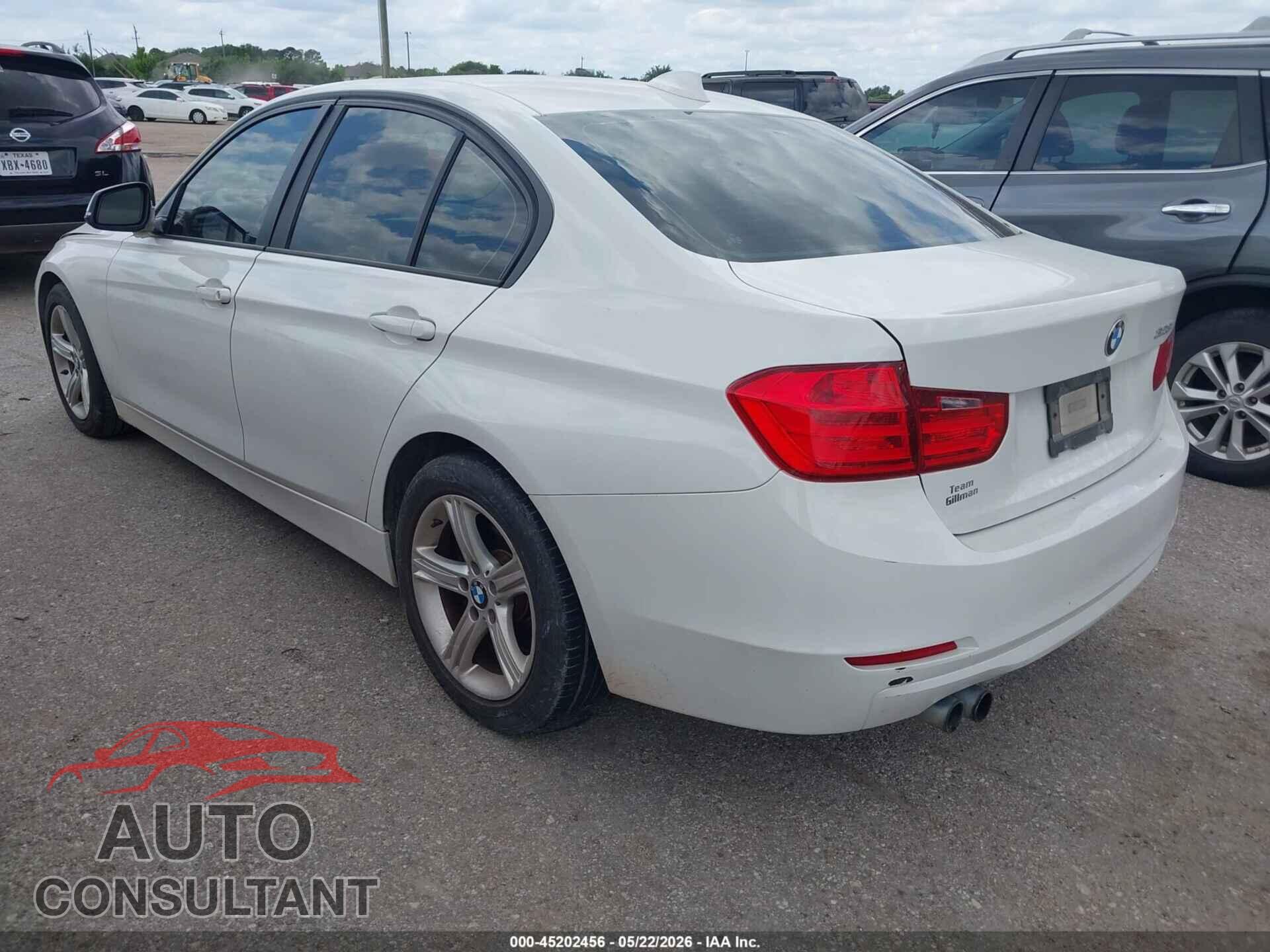 BMW 328I 2013 - WBA3A5C5XDF357264