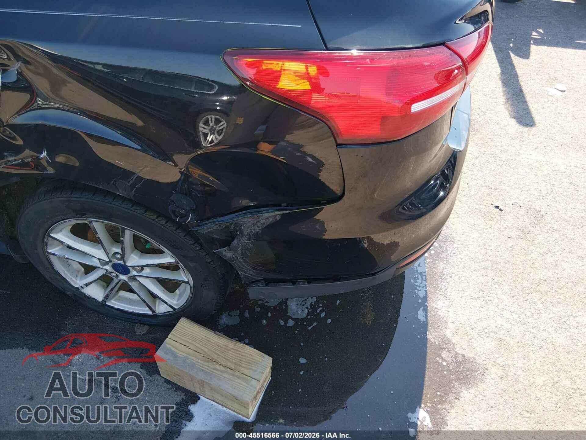 FORD FOCUS 2017 - 1FADP3FE7HL244763