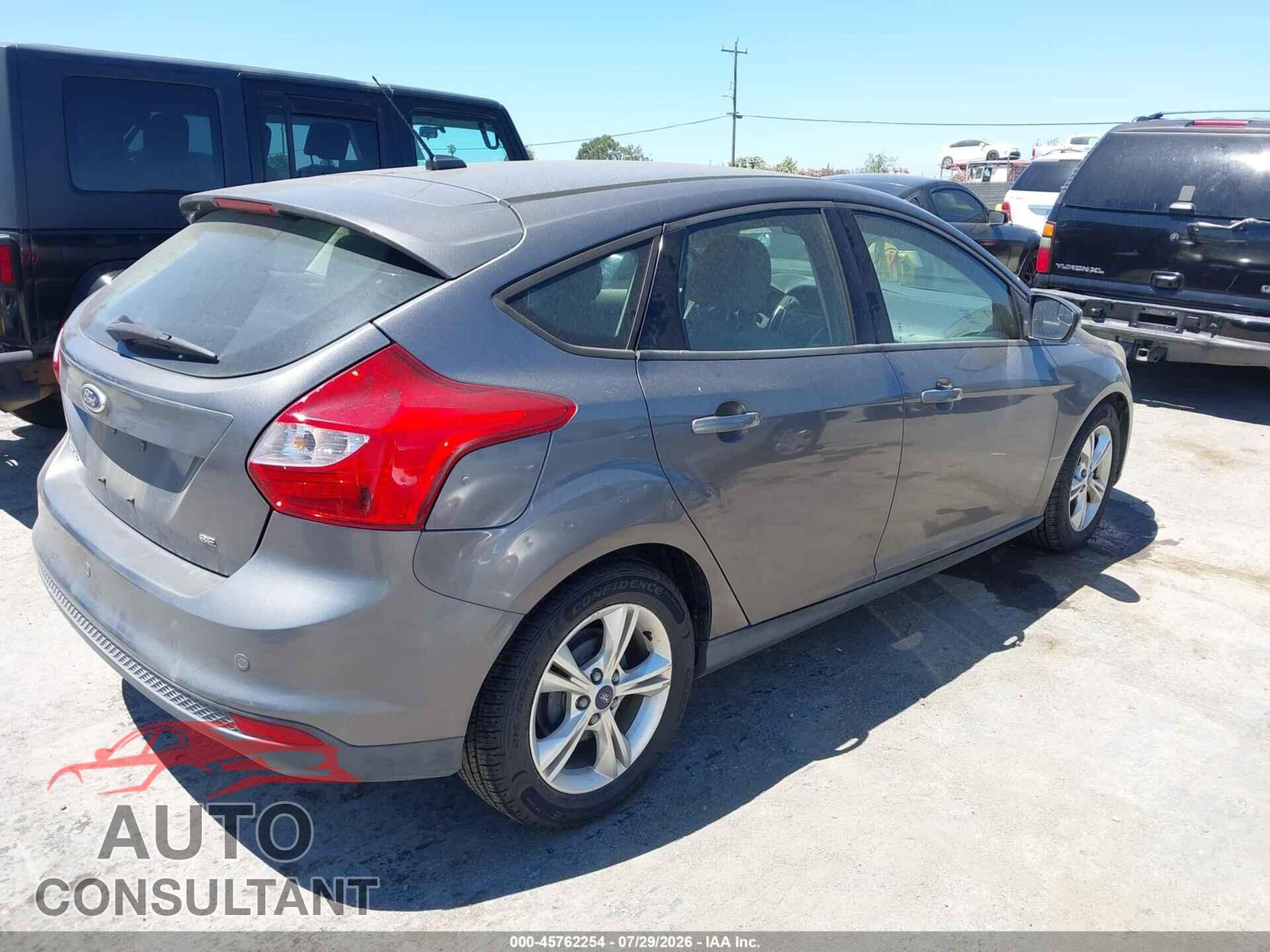 FORD FOCUS 2013 - 1FADP3K25DL319627