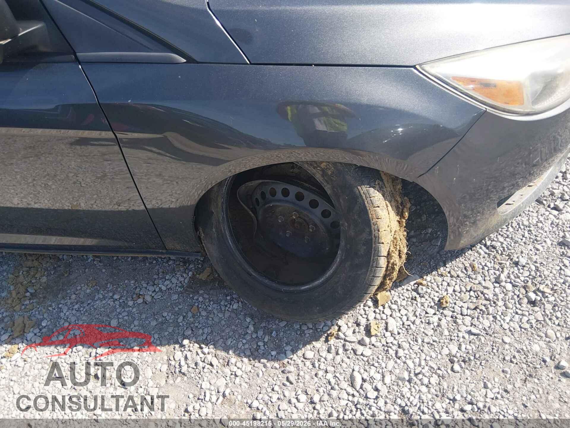 FORD FOCUS 2017 - 1FADP3E27HL330890