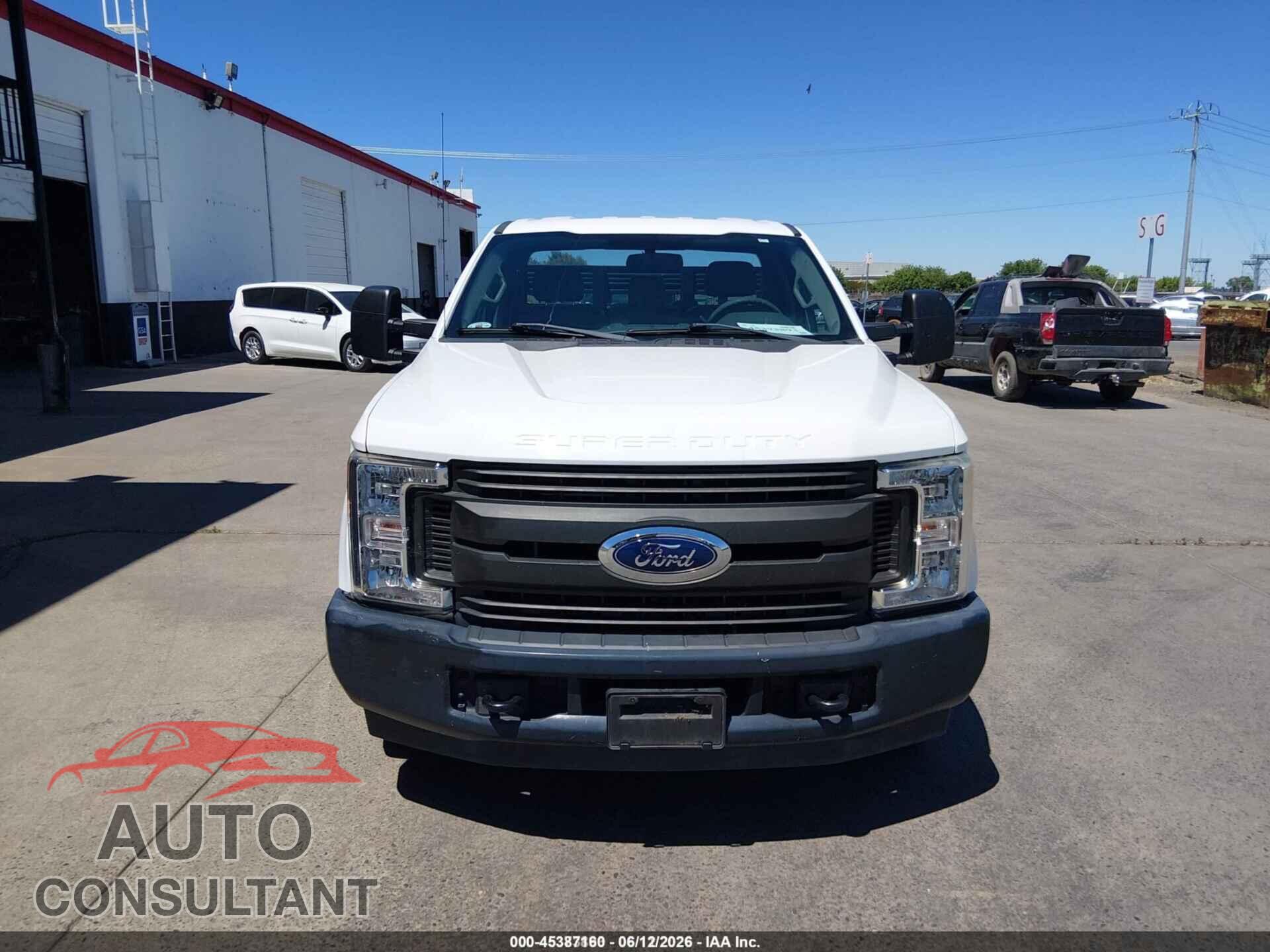 FORD F-250 2017 - 1FDBF2A67HEE28955