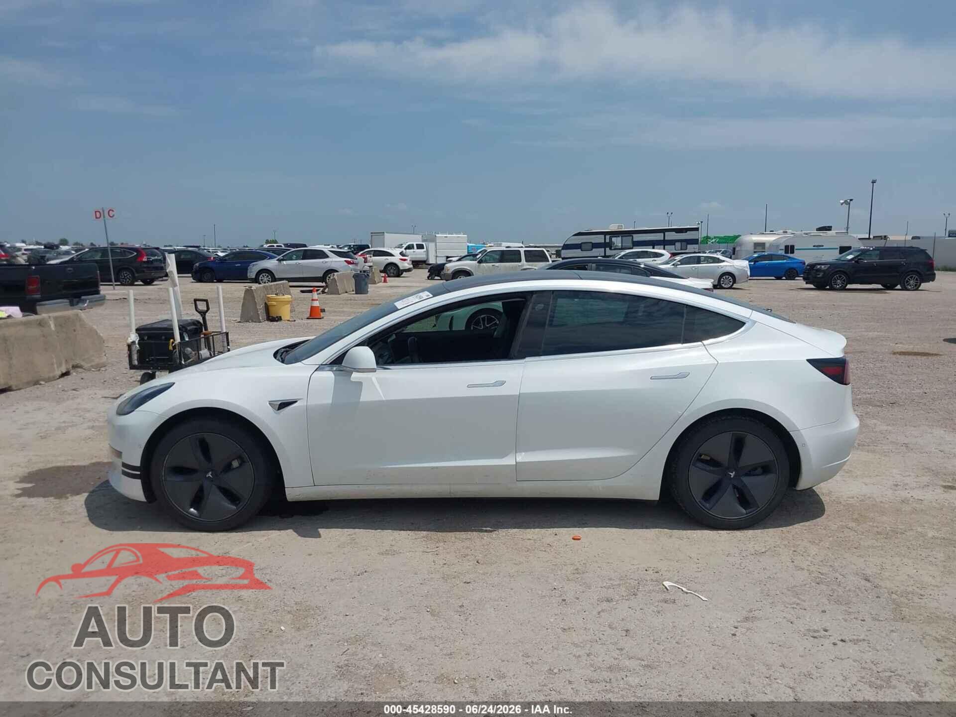 TESLA MODEL 3 2018 - 5YJ3E1EA1JF057722