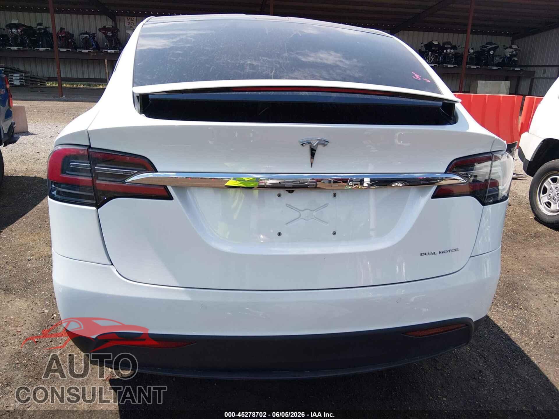 TESLA MODEL X 2020 - 5YJXCBE26LF233365