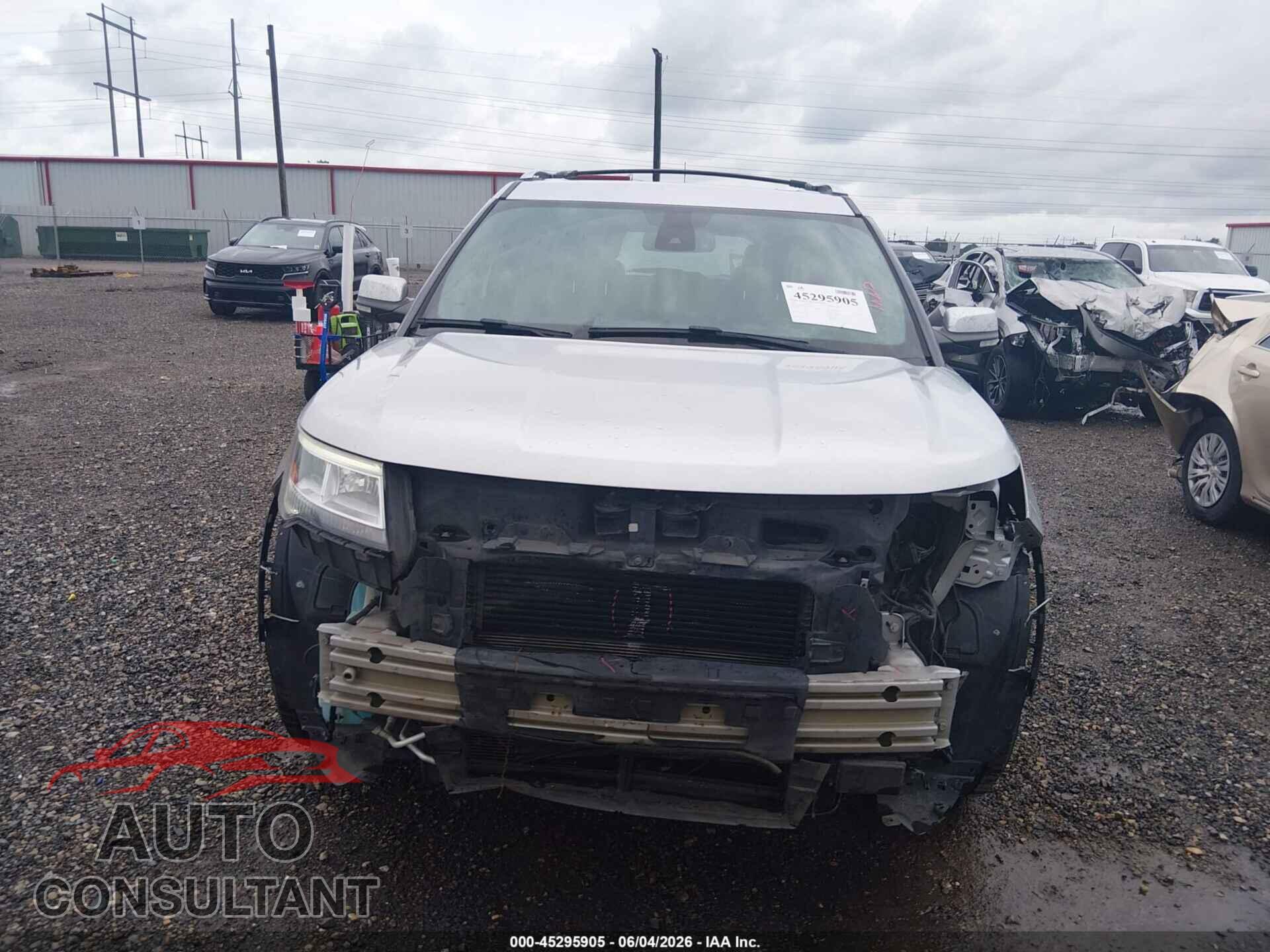 FORD EXPLORER 2018 - 1FM5K7FHXJGB64852
