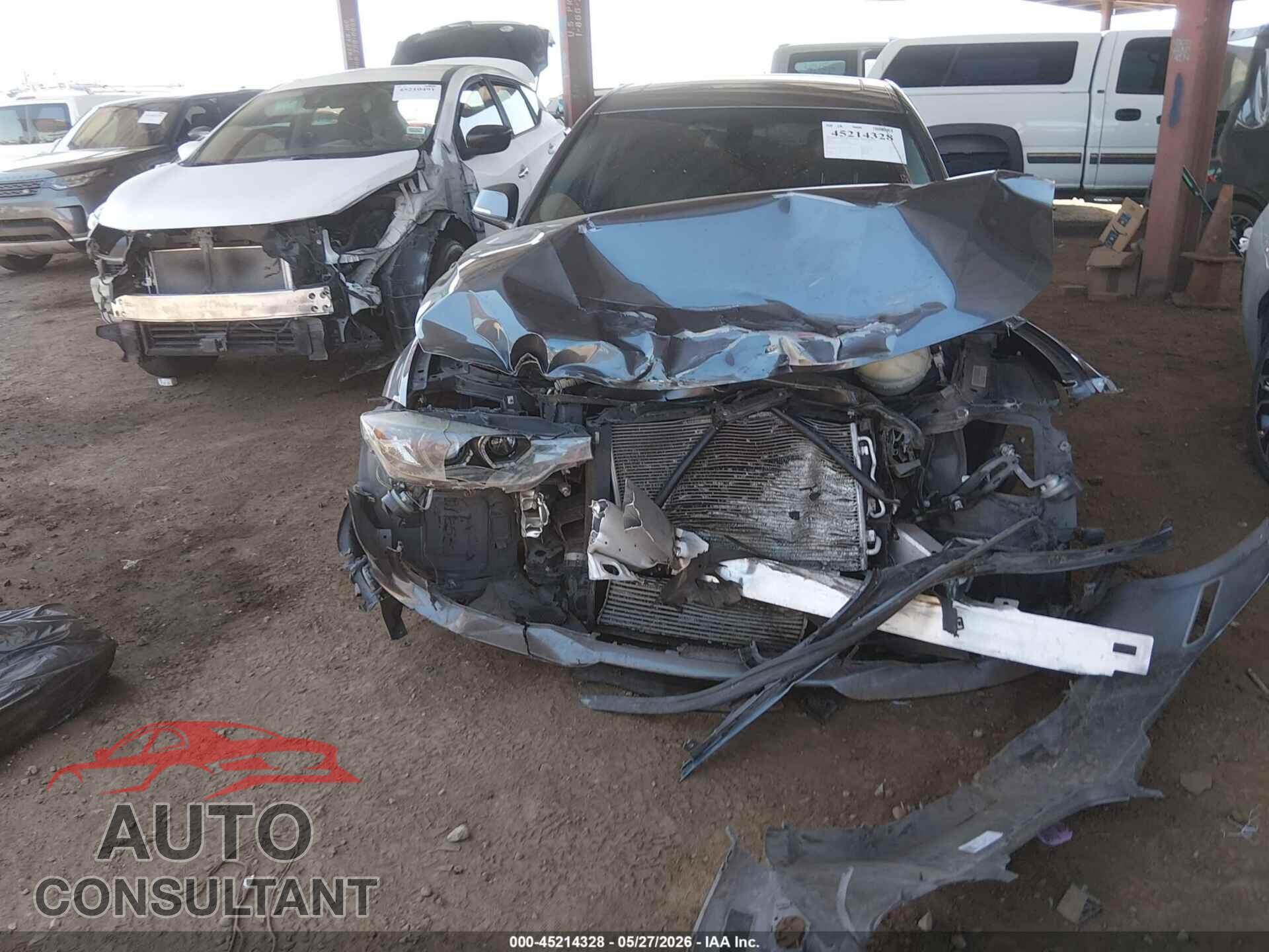 BMW 320I 2013 - WBA3B1C53DK130480