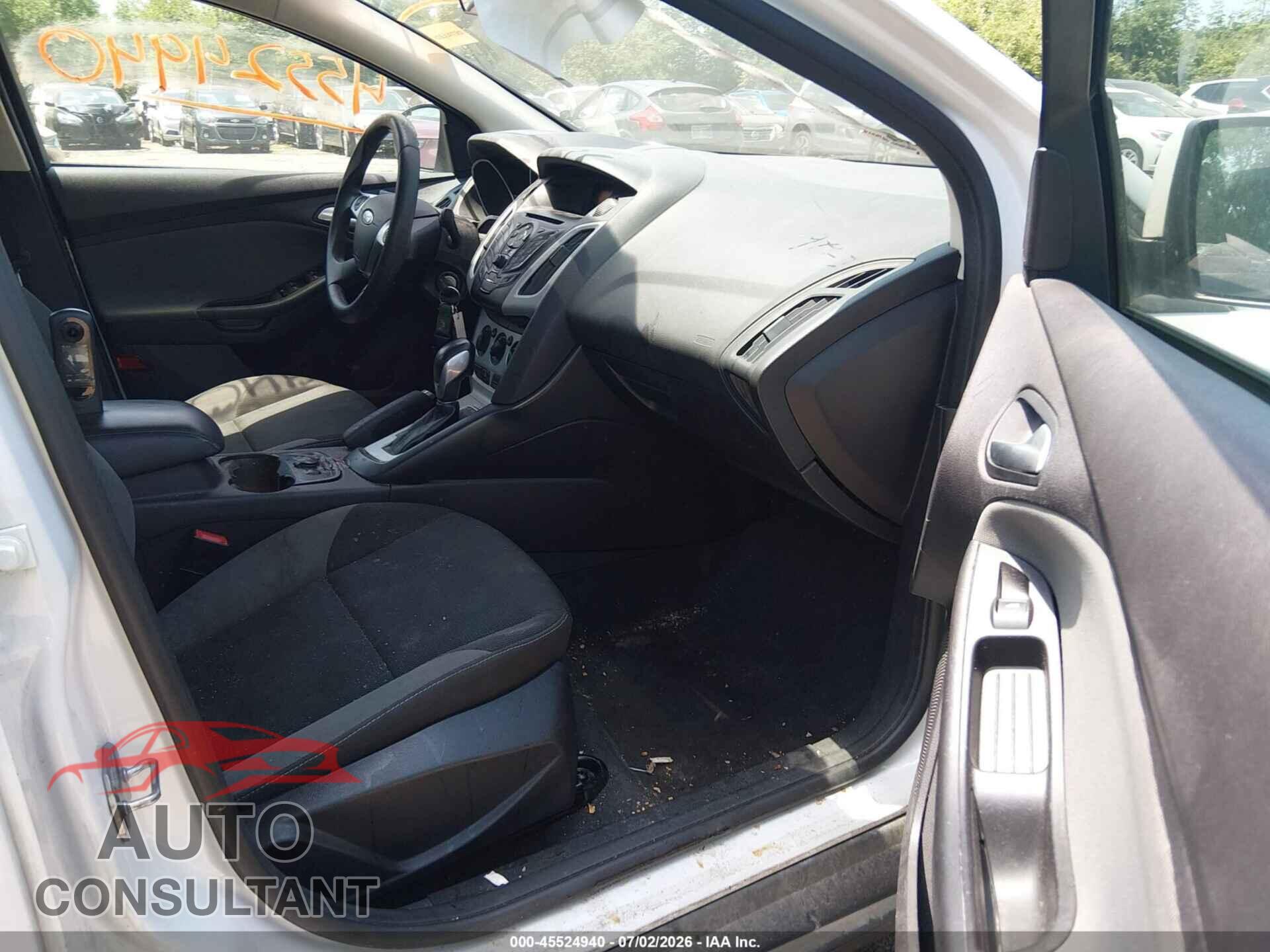 FORD FOCUS 2014 - 1FADP3F23EL425134