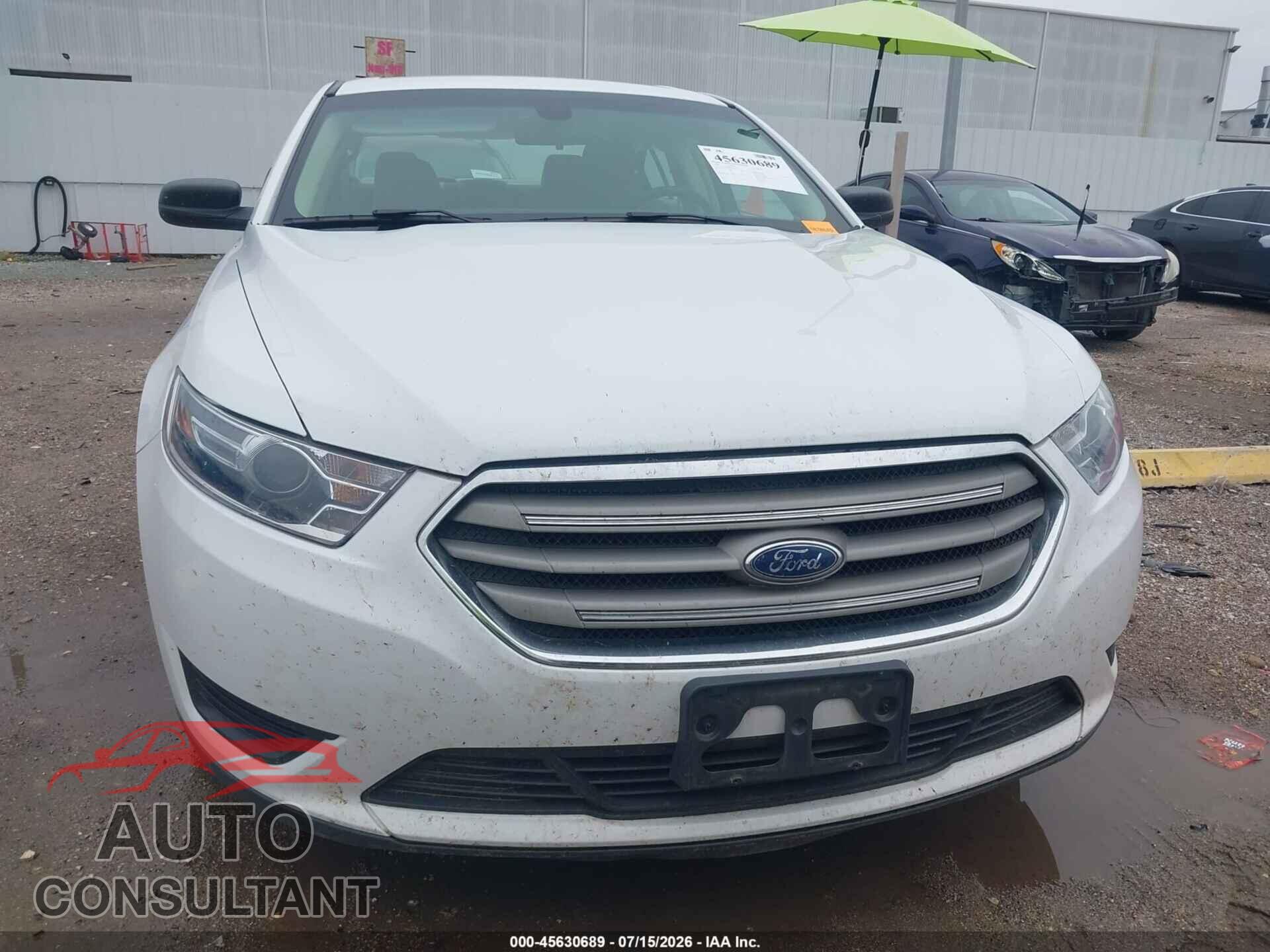 FORD TAURUS 2018 - 1FAHP2D84JG126922