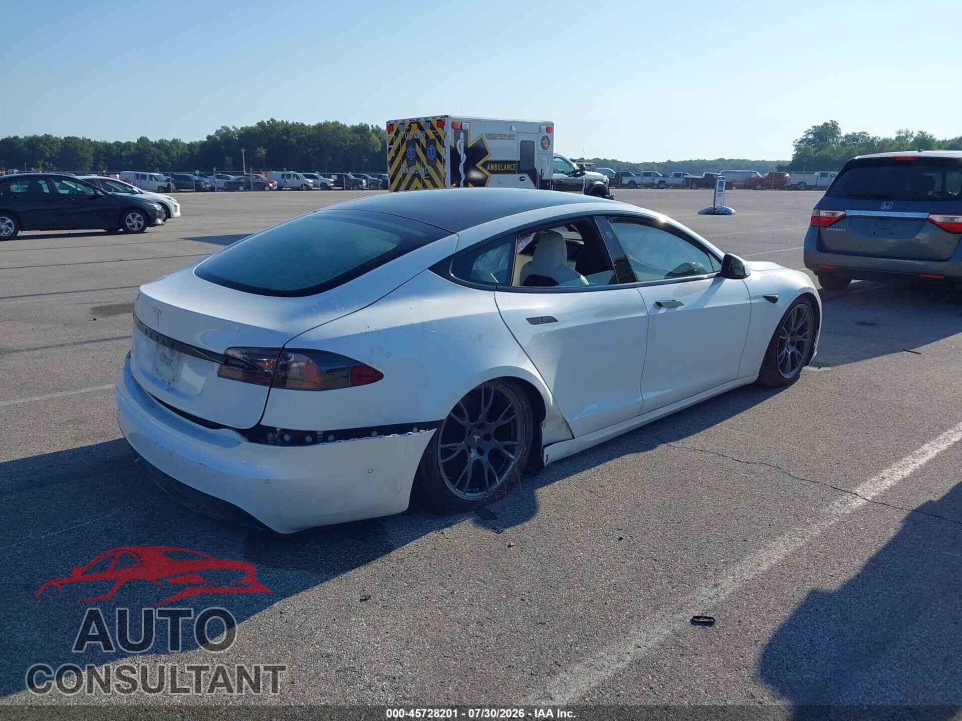 TESLA MODEL S 2022 - 5YJSA1E54NF471299