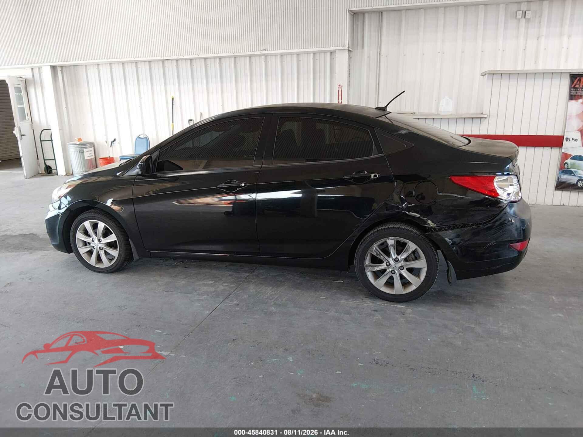 HYUNDAI ACCENT 2013 - KMHCU4AE2DU420825