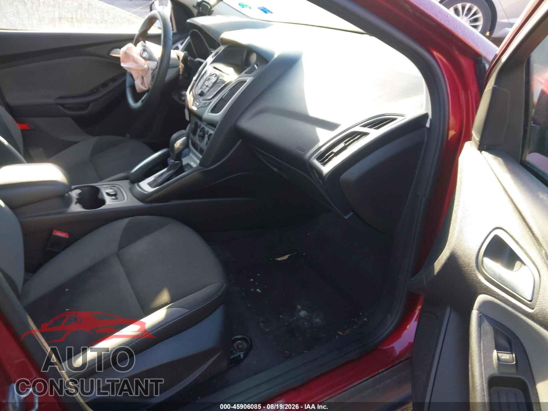 FORD FOCUS 2014 - 1FADP3K28EL122064