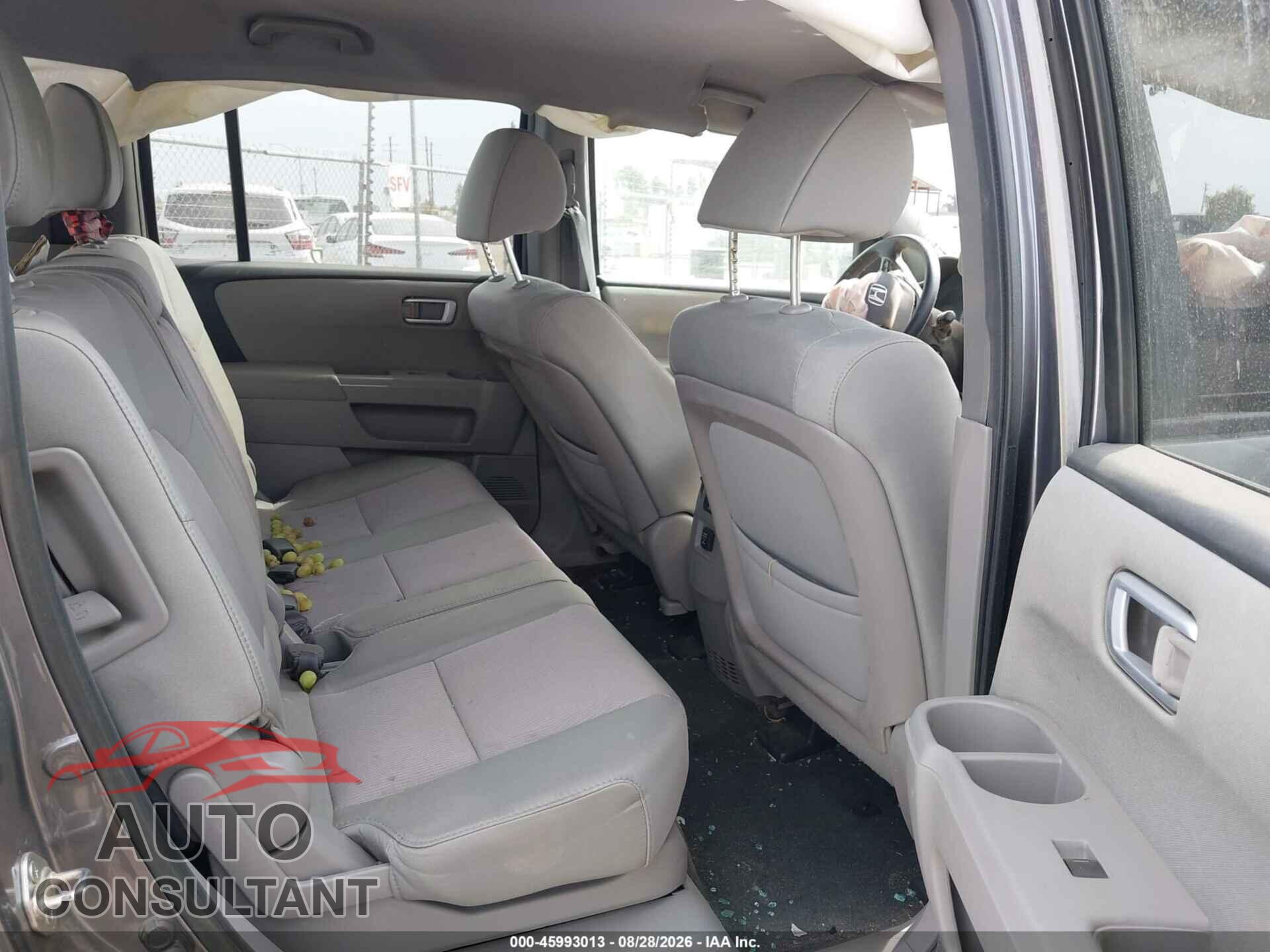HONDA PILOT 2014 - 5FNYF4H42EB014524