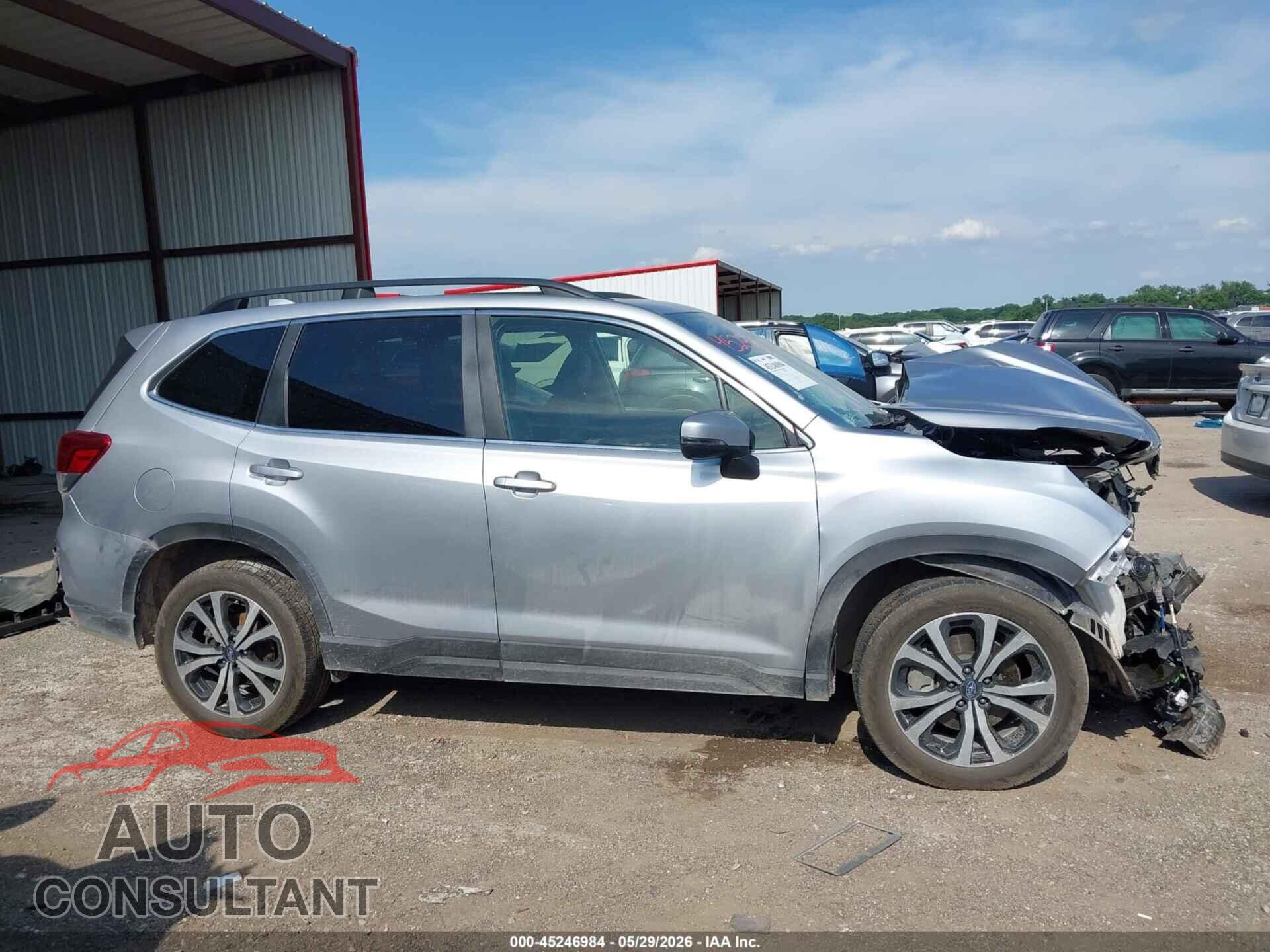 SUBARU FORESTER 2019 - JF2SKAUC3KH405868