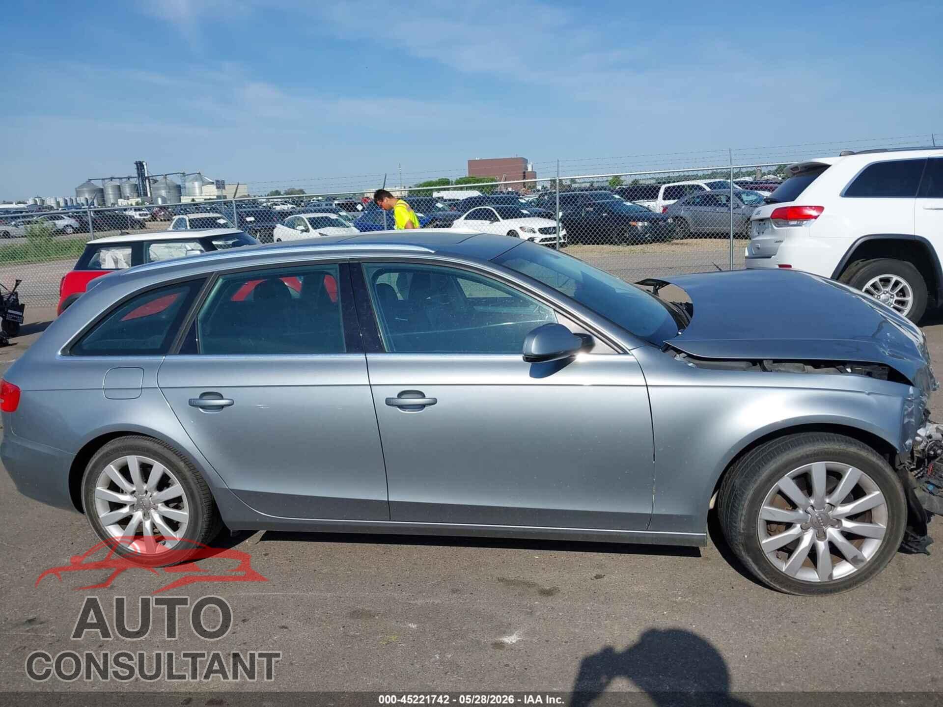 AUDI A4 2011 - WAUWFAFL7BA082478
