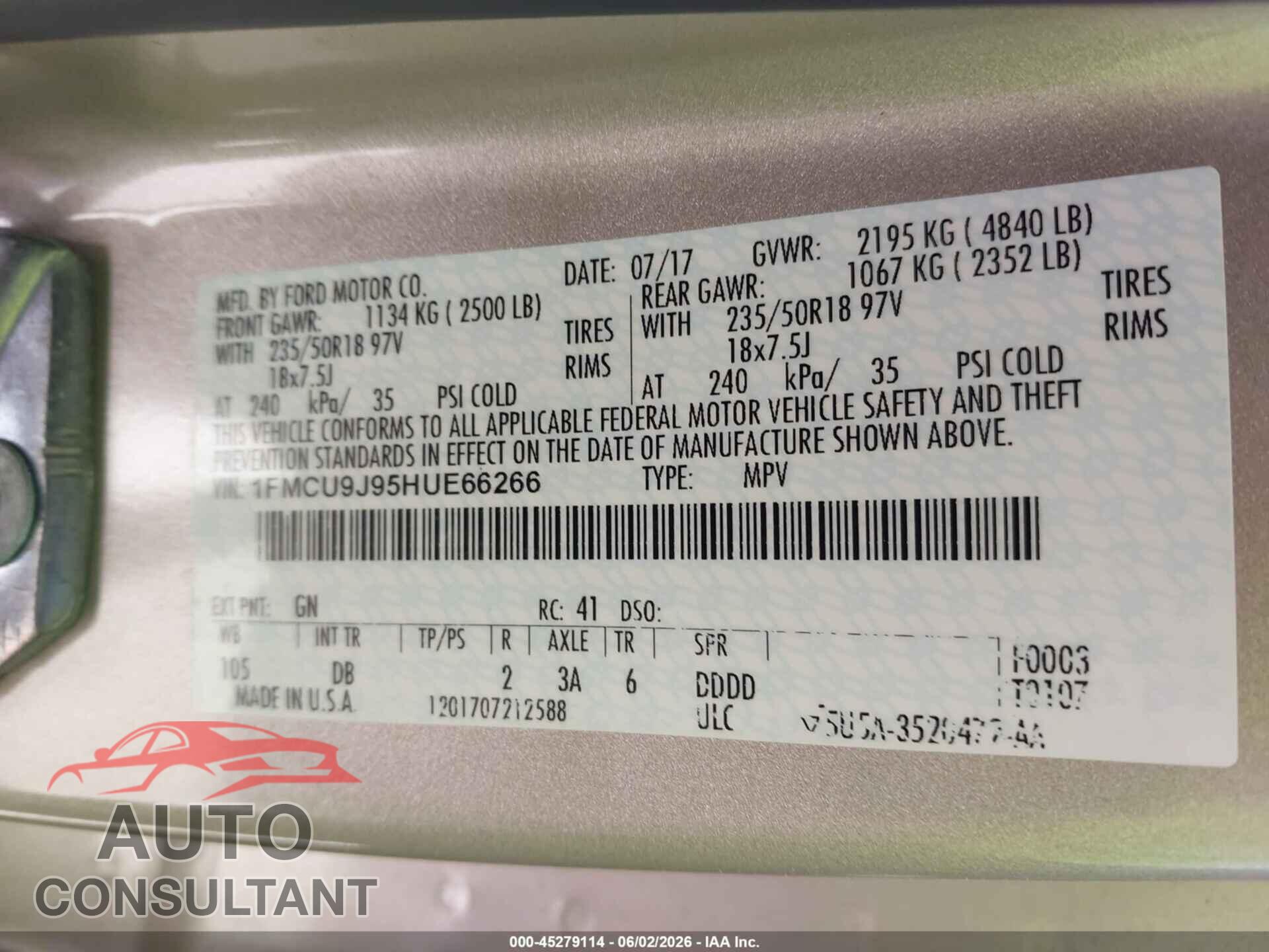 FORD ESCAPE 2017 - 1FMCU9J95HUE66266