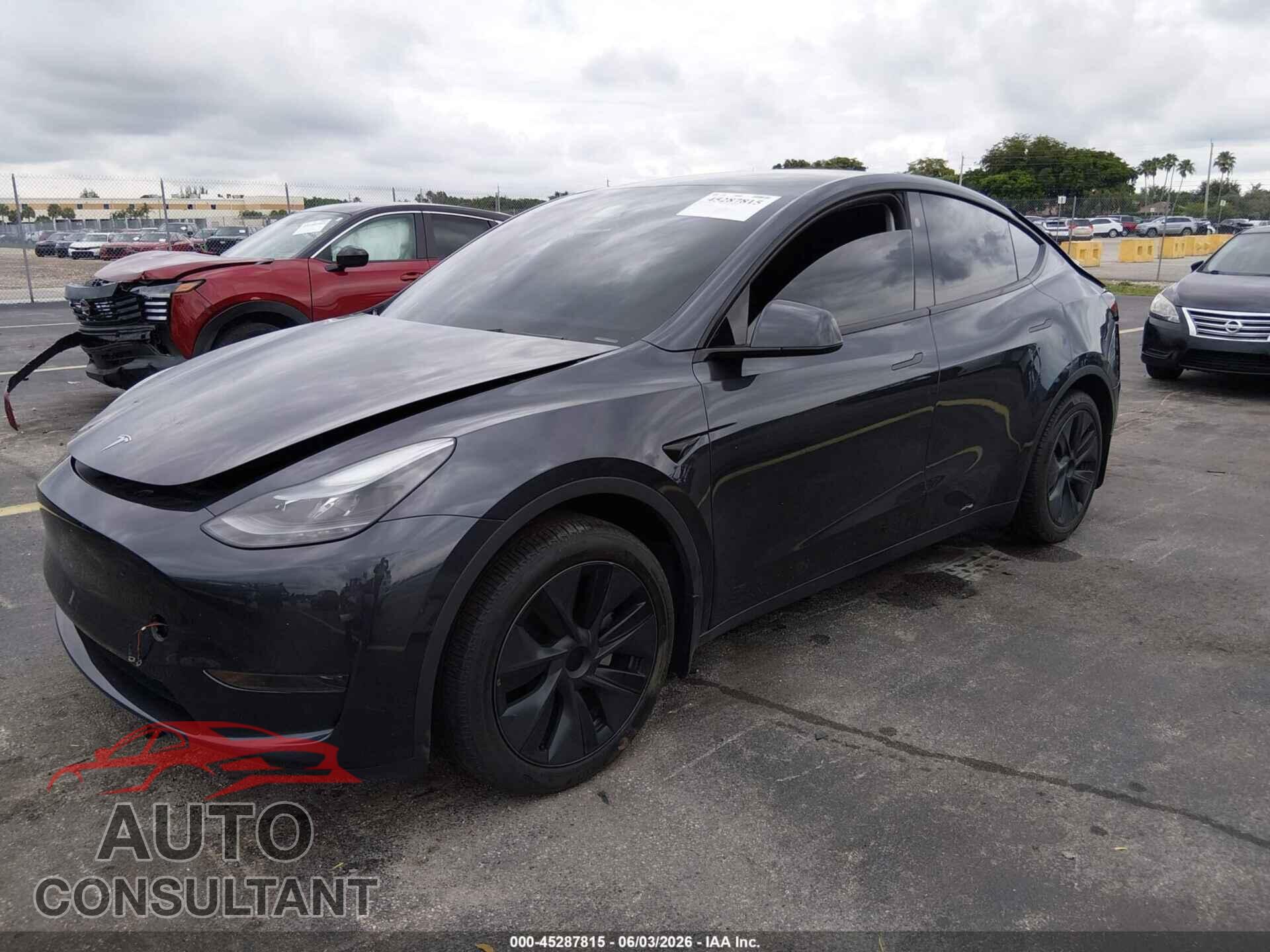 TESLA MODEL Y 2024 - 7SAYGDED5RF159714