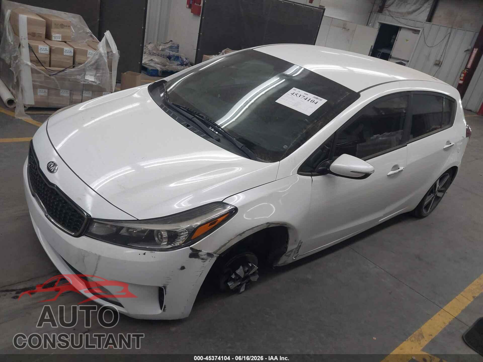 KIA FORTE 2017 - KNAFX5A8XH5725320