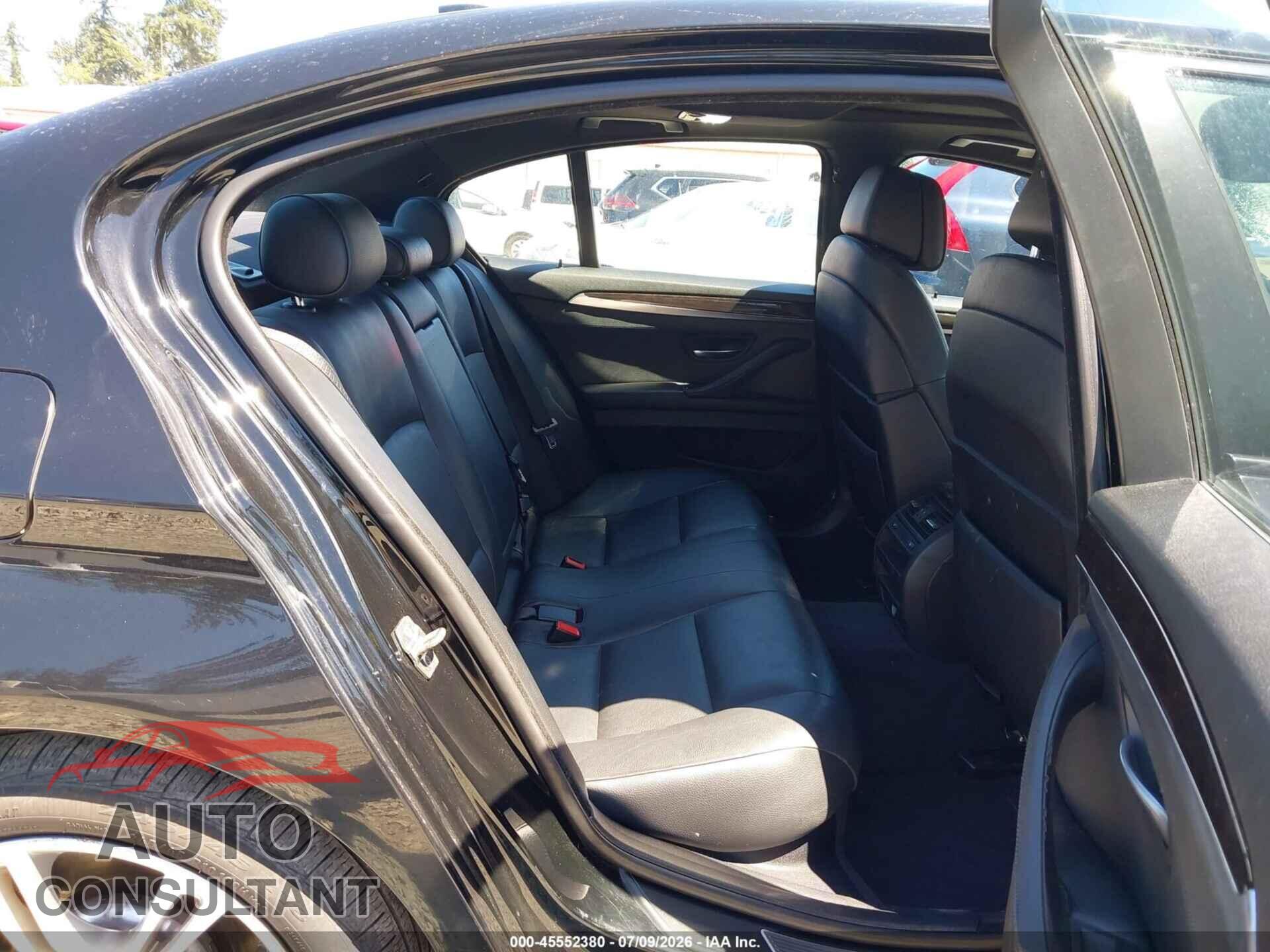 BMW 528I 2013 - WBAXH5C55DDW16526