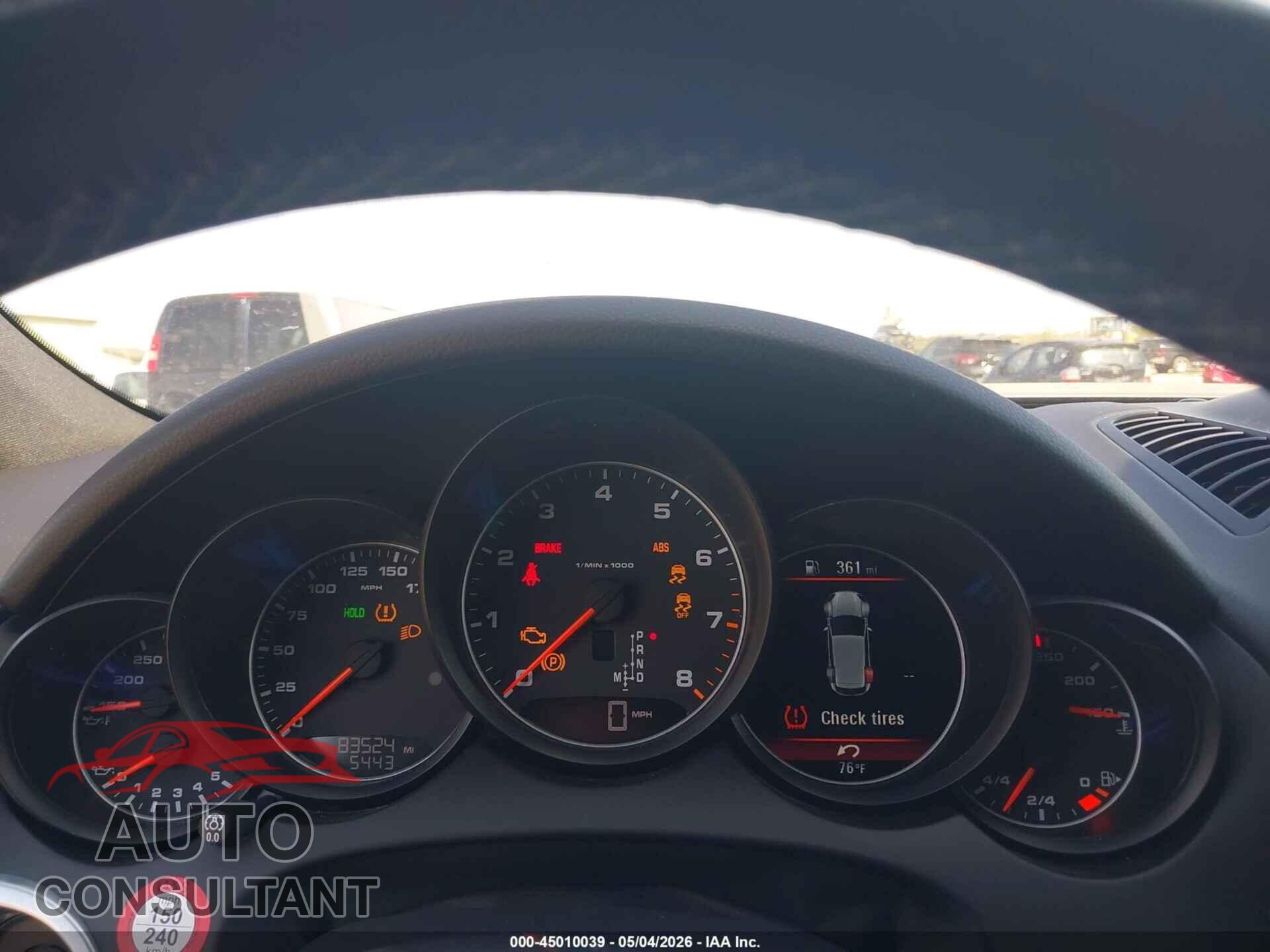 PORSCHE CAYENNE 2017 - WP1AA2A20HKA81576