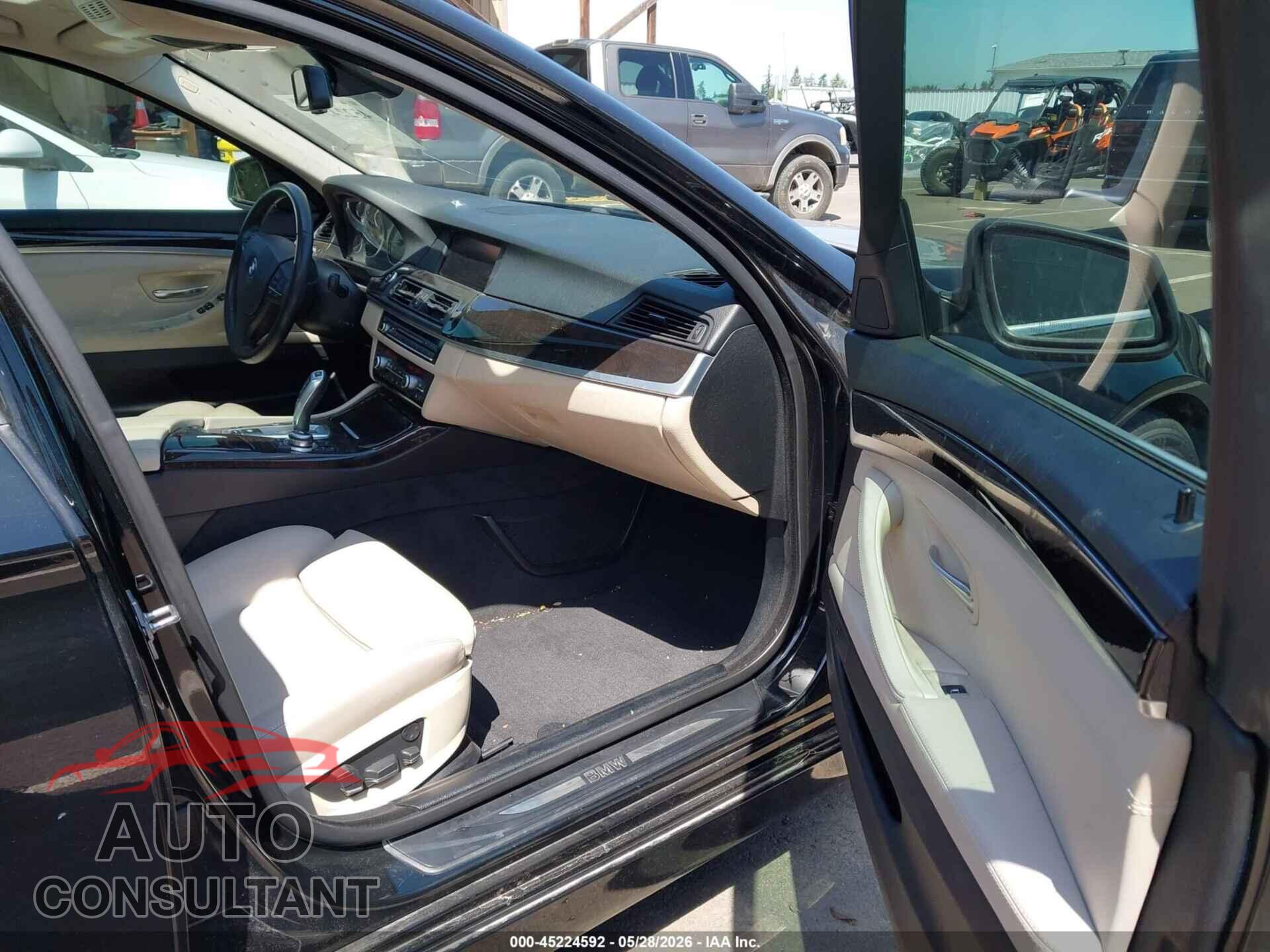 BMW 528I 2012 - WBAXG5C54CDX06400