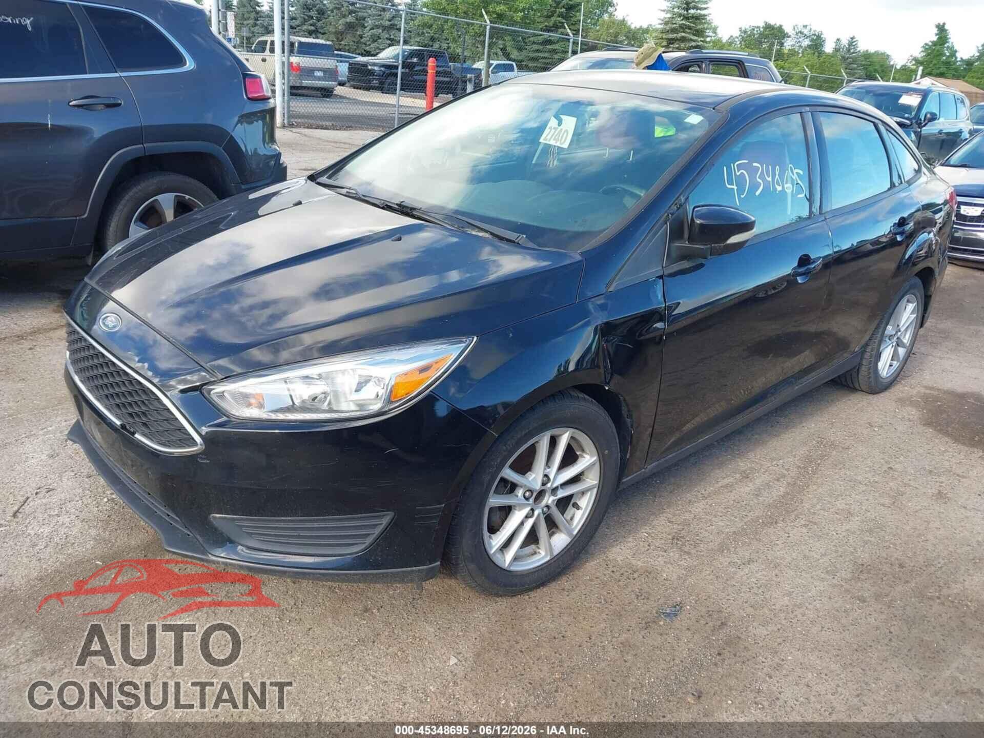 FORD FOCUS 2017 - 1FADP3F28HL244132