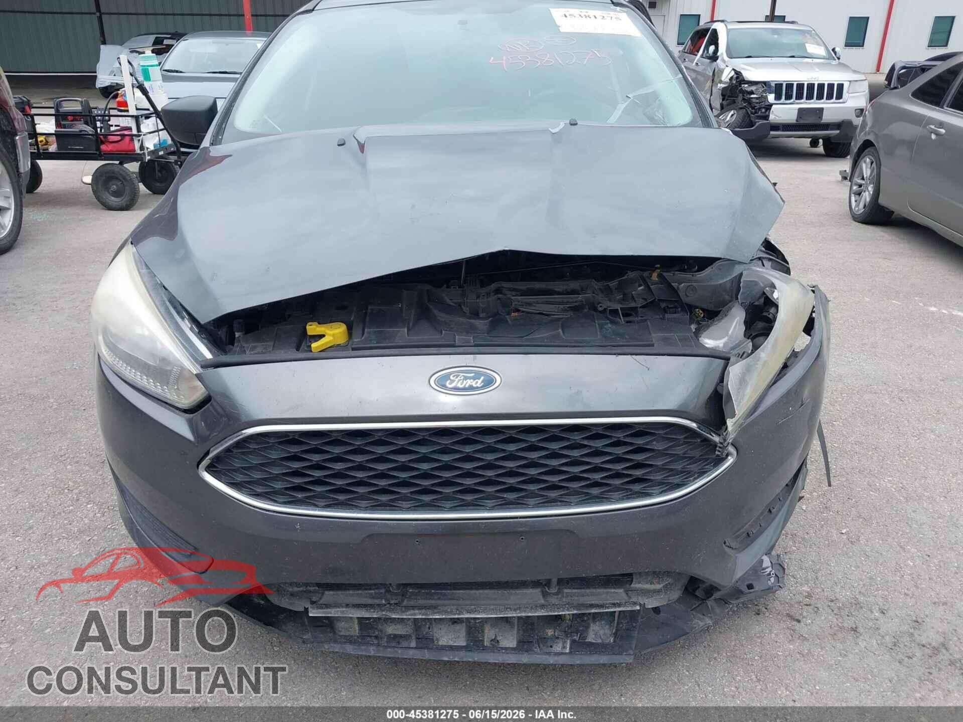 FORD FOCUS 2017 - 1FADP3E23HL318641