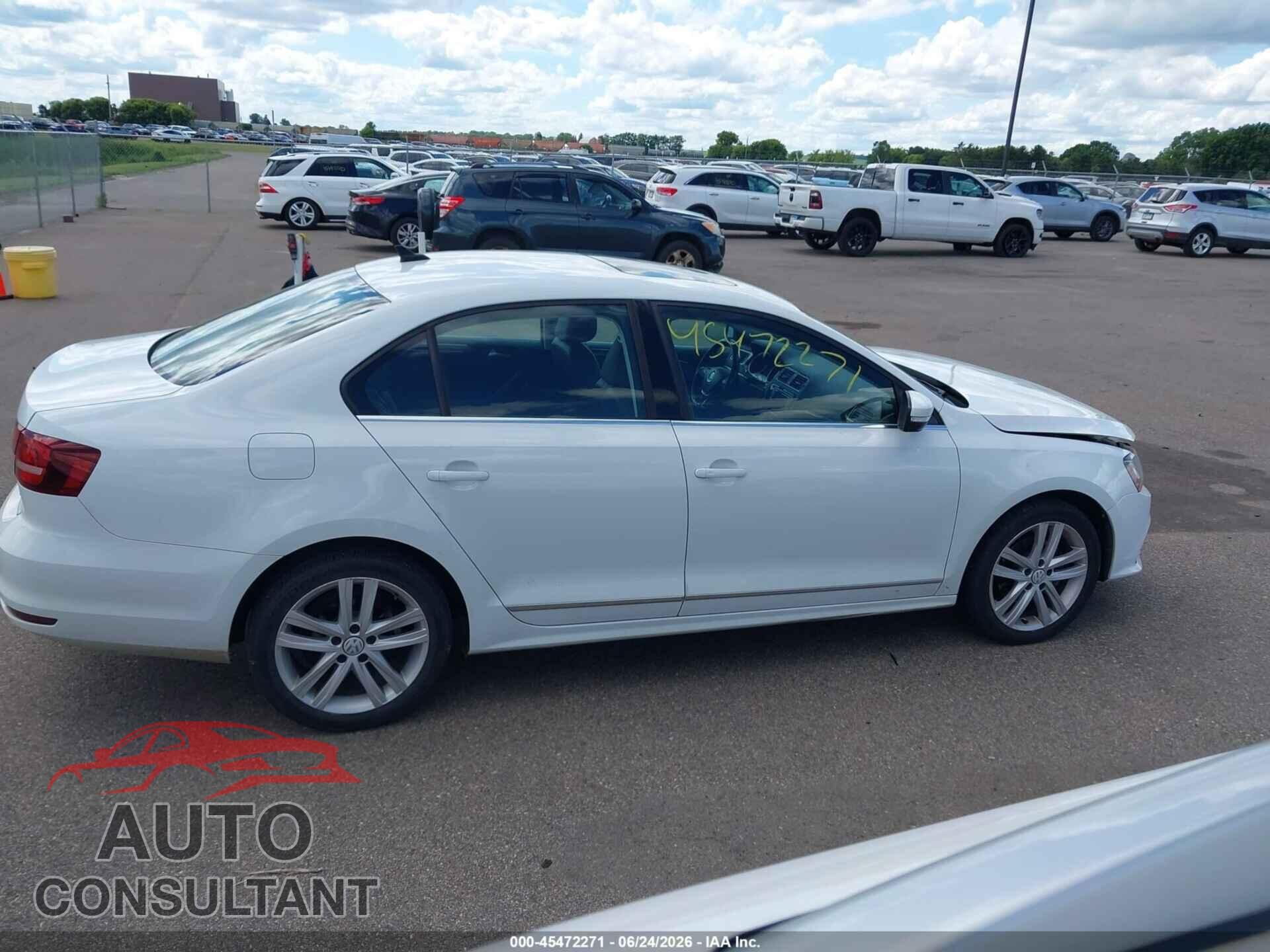 VOLKSWAGEN JETTA 2017 - 3VWL17AJ2HM400691