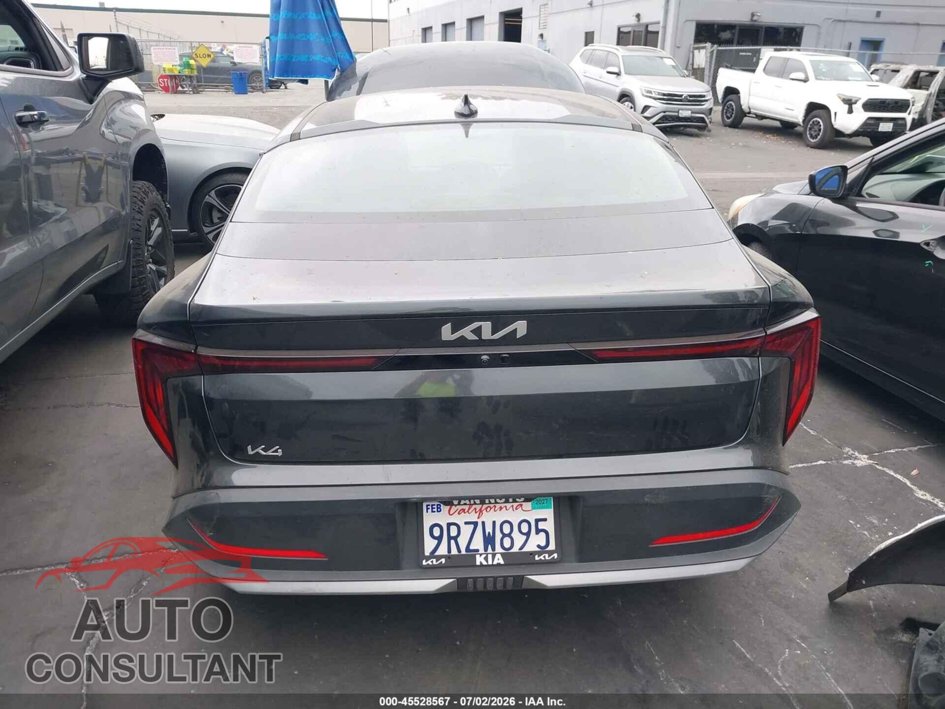 KIA K4 2025 - 3KPFT4DE3SE028061