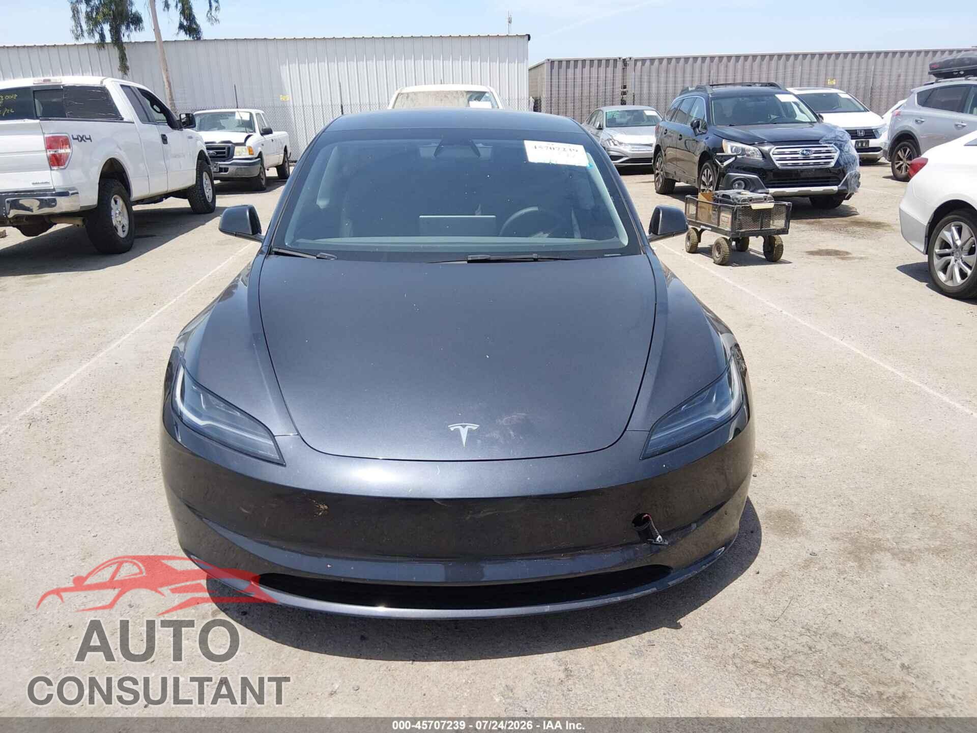 TESLA MODEL 3 2024 - 5YJ3E1EB3RF829495