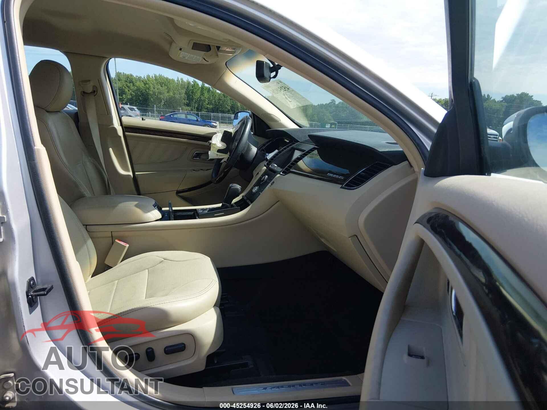 FORD TAURUS 2015 - 1FAHP2F85FG108871
