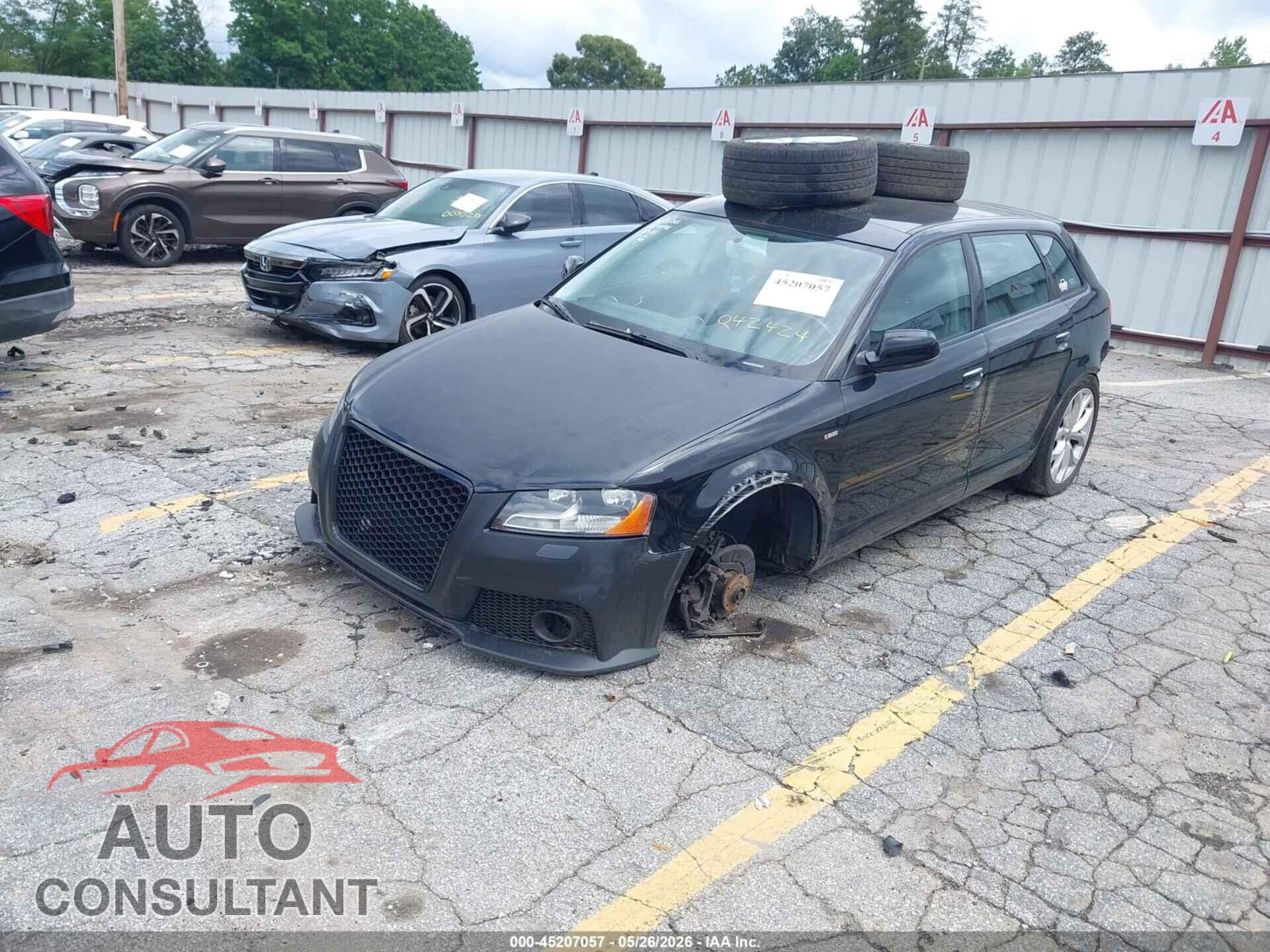 AUDI A3 2012 - WAUFEAFM8CA042424