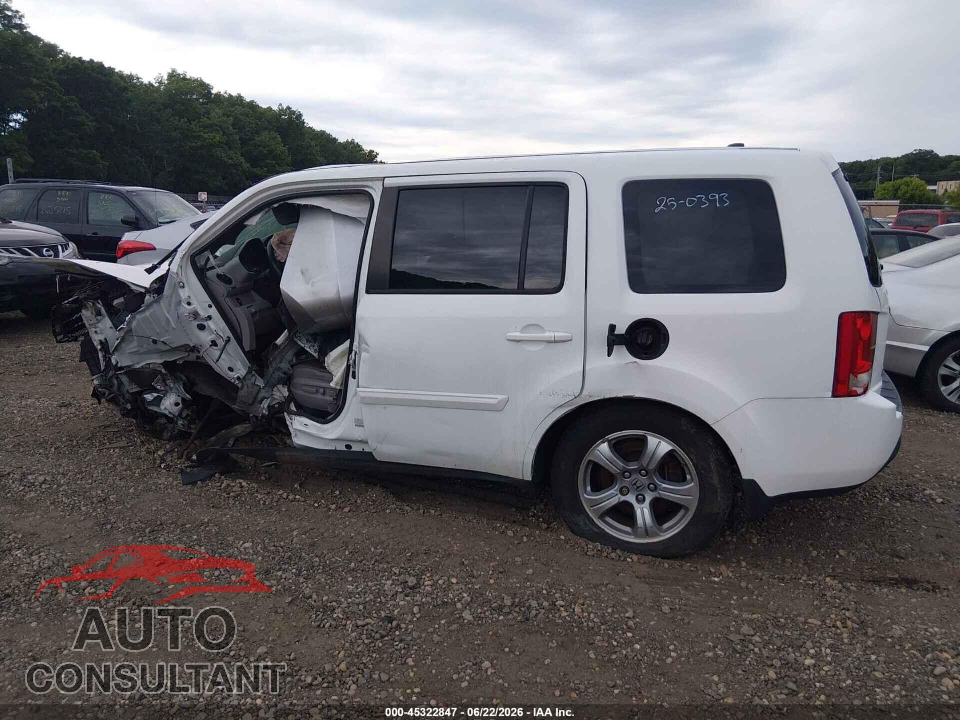 HONDA PILOT 2013 - 5FNYF4H6XDB020488