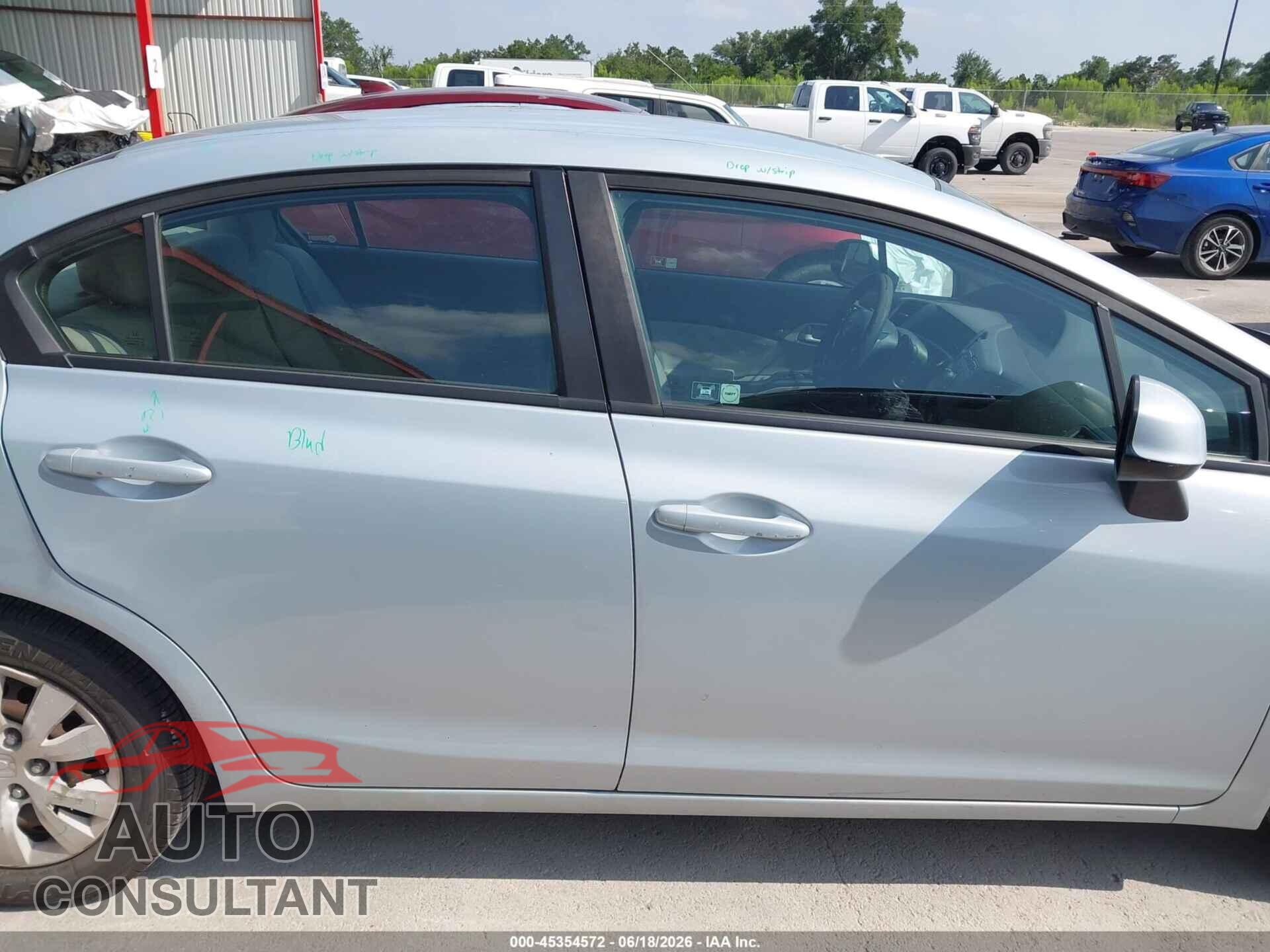 HONDA CIVIC 2012 - 19XFB2F57CE077446