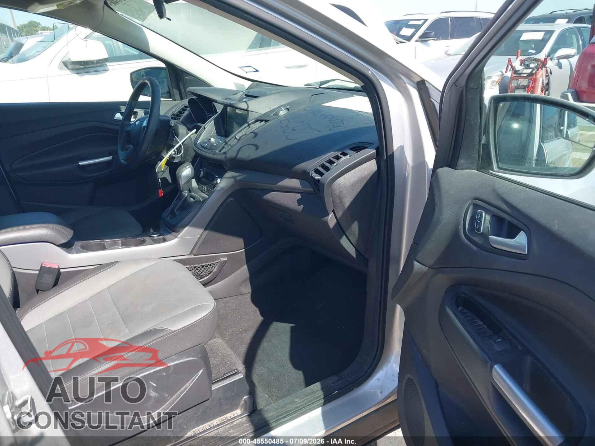 FORD ESCAPE 2016 - 1FMCU0GX4GUB58022