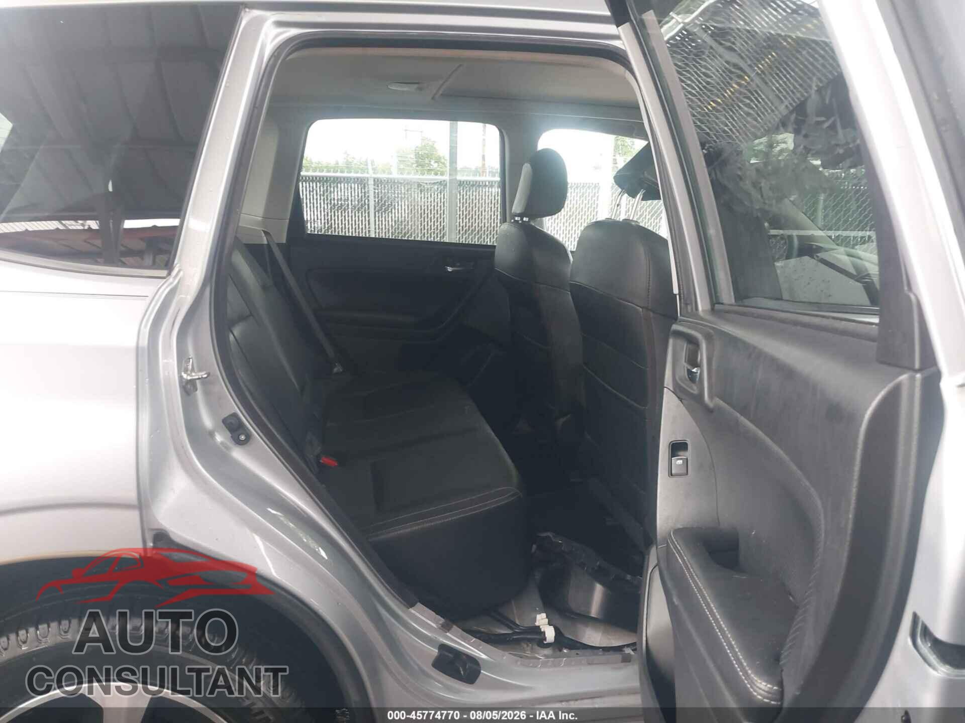 SUBARU FORESTER 2017 - JF2SJAJC4HH433503