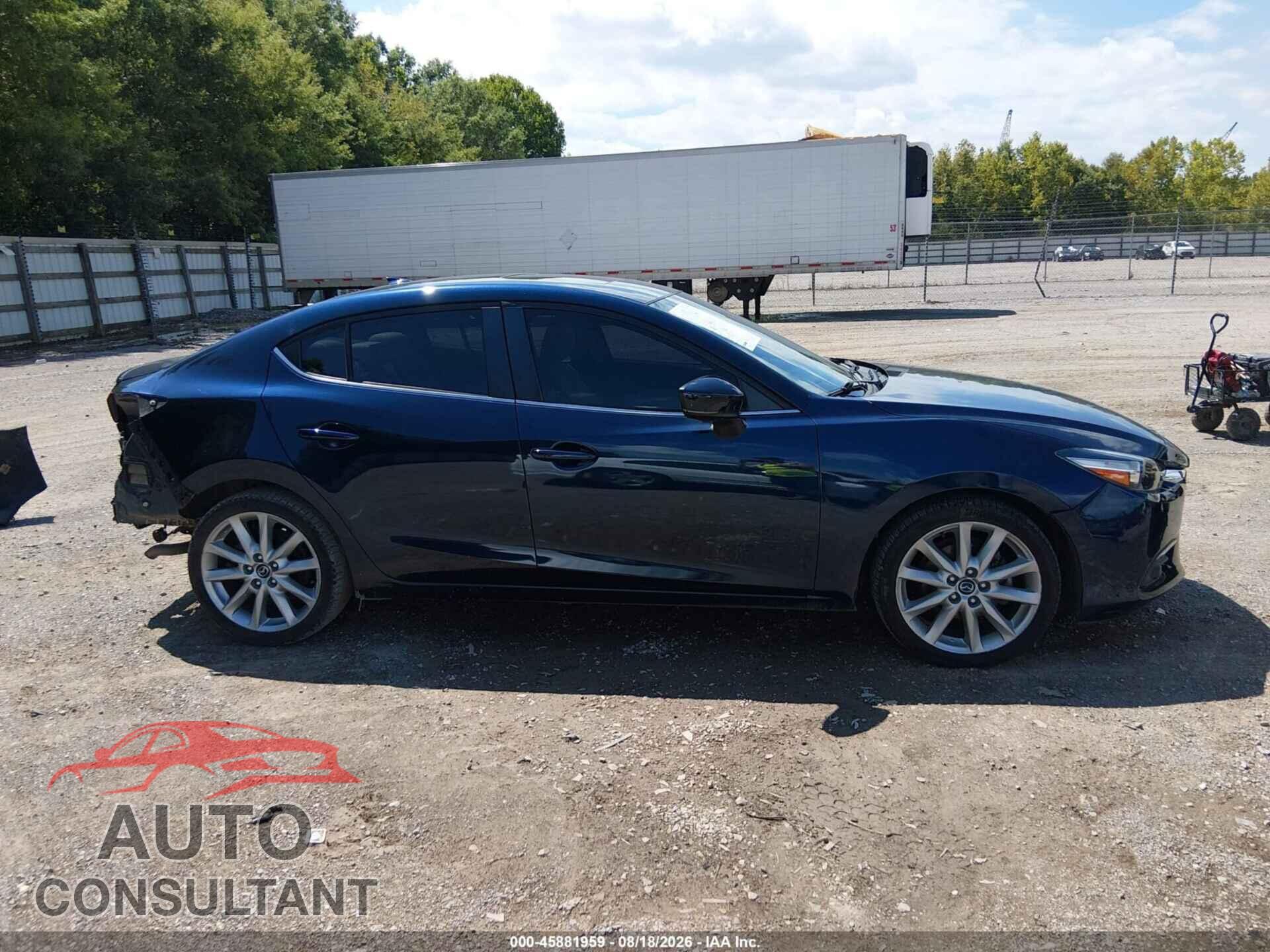 MAZDA MAZDA3 2017 - JM1BN1W38H1116151