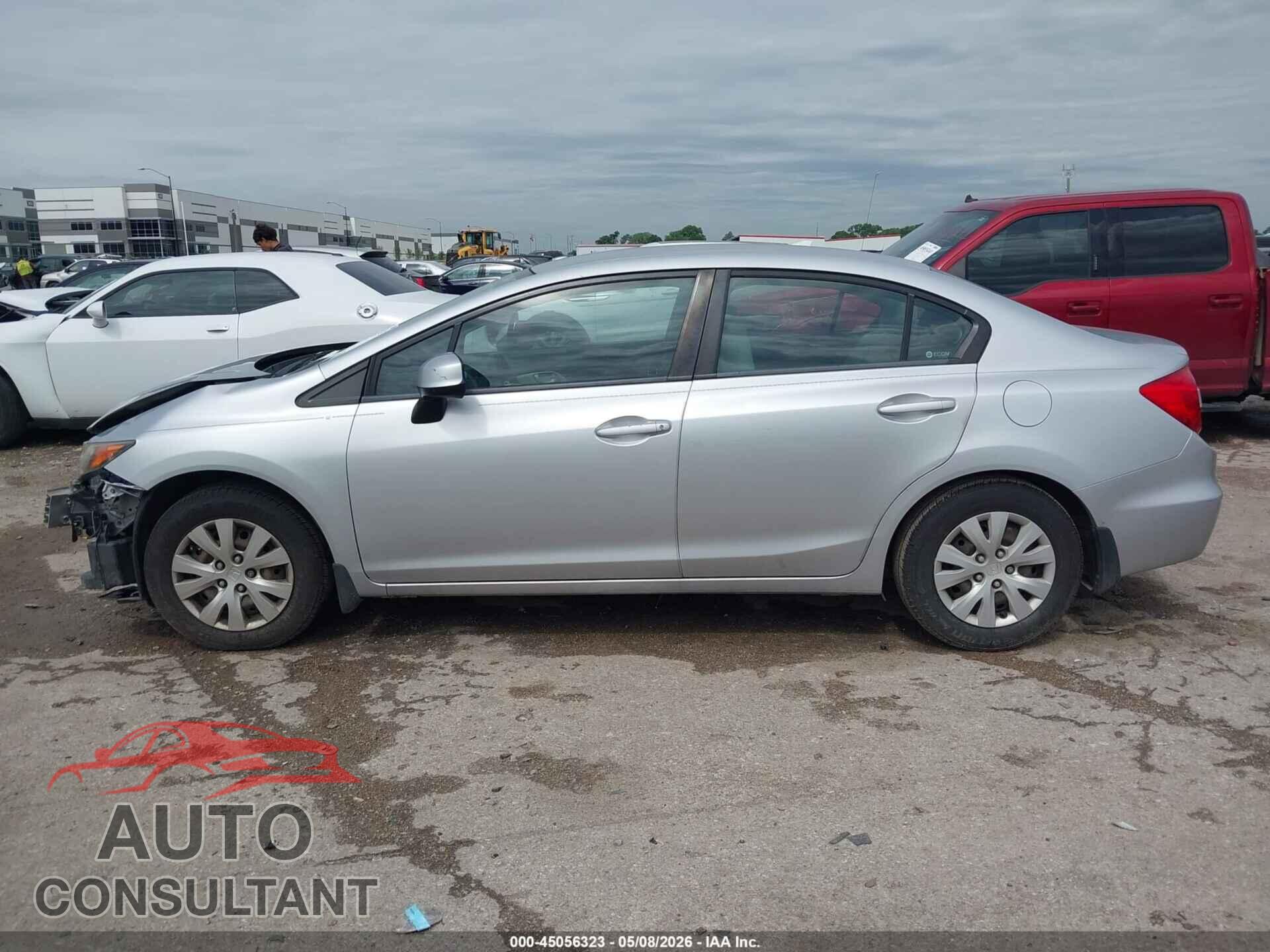 HONDA CIVIC 2012 - 2HGFB2F52CH563281