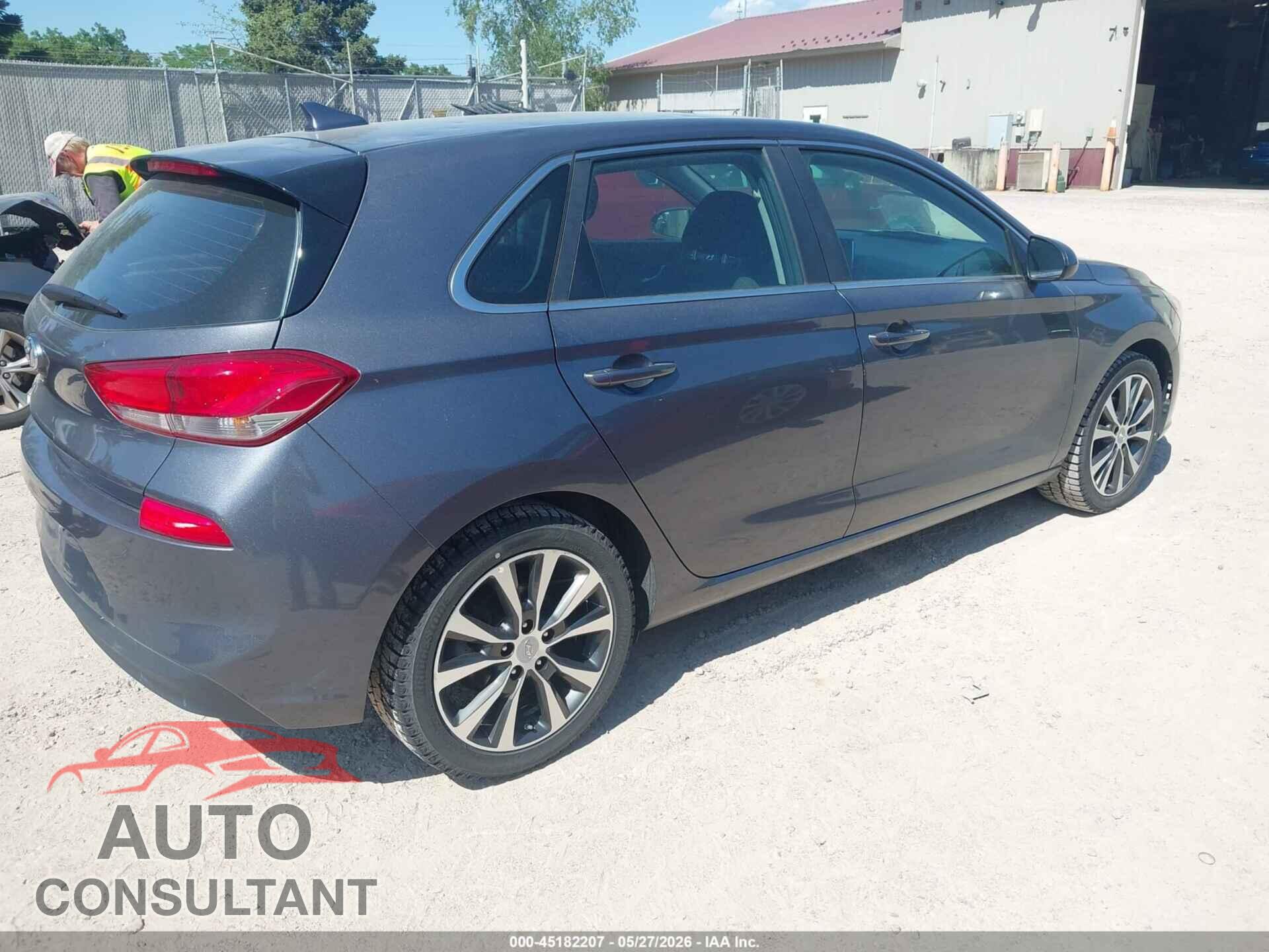 HYUNDAI ELANTRA GT 2019 - KMHH35LE9KU094336