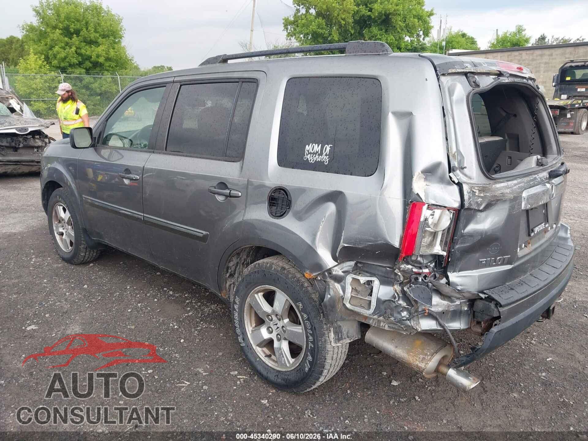 HONDA PILOT 2009 - 5FNYF48549B052528