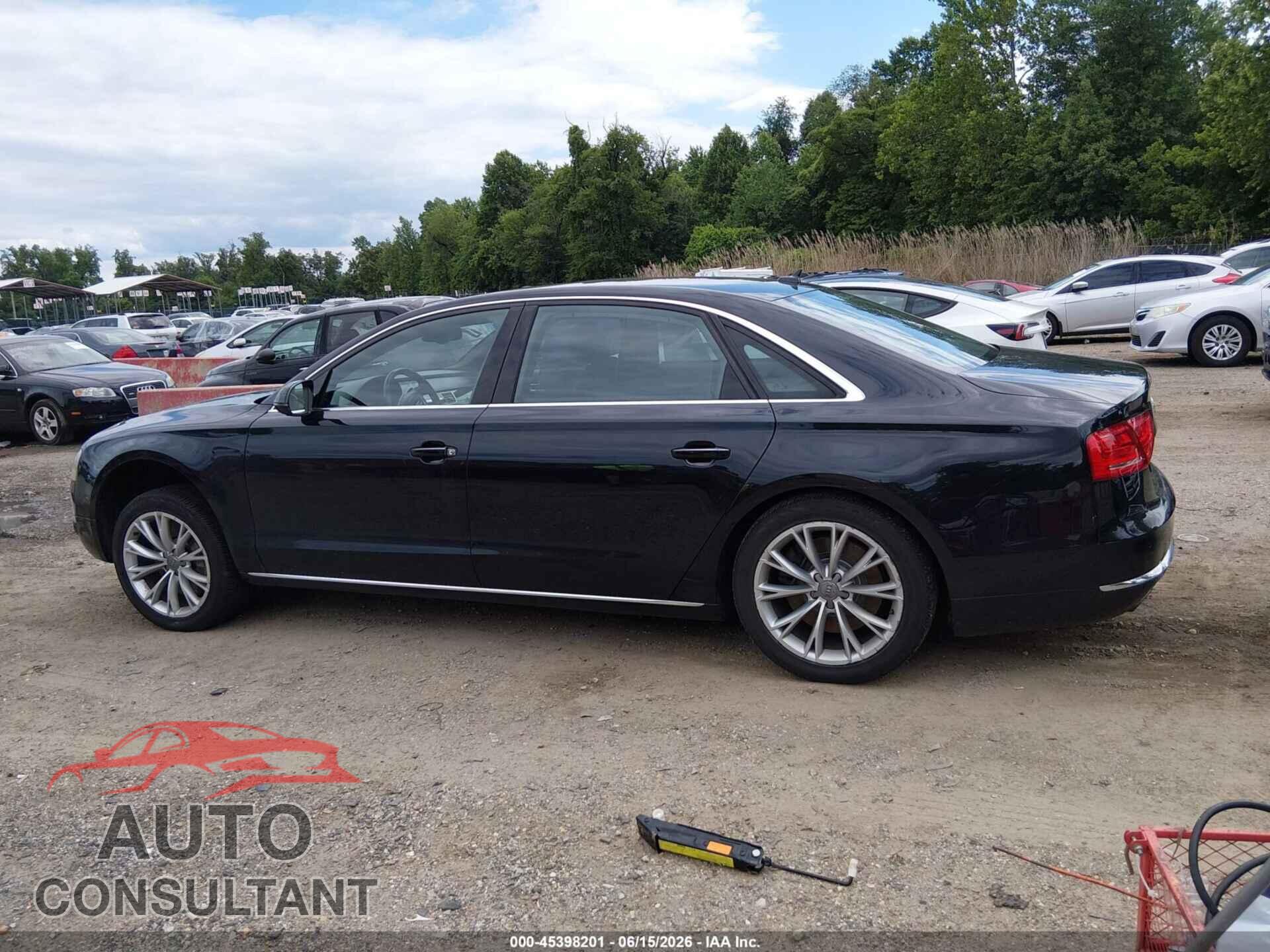 AUDI A8 L 2012 - WAURVAFD6CN032853