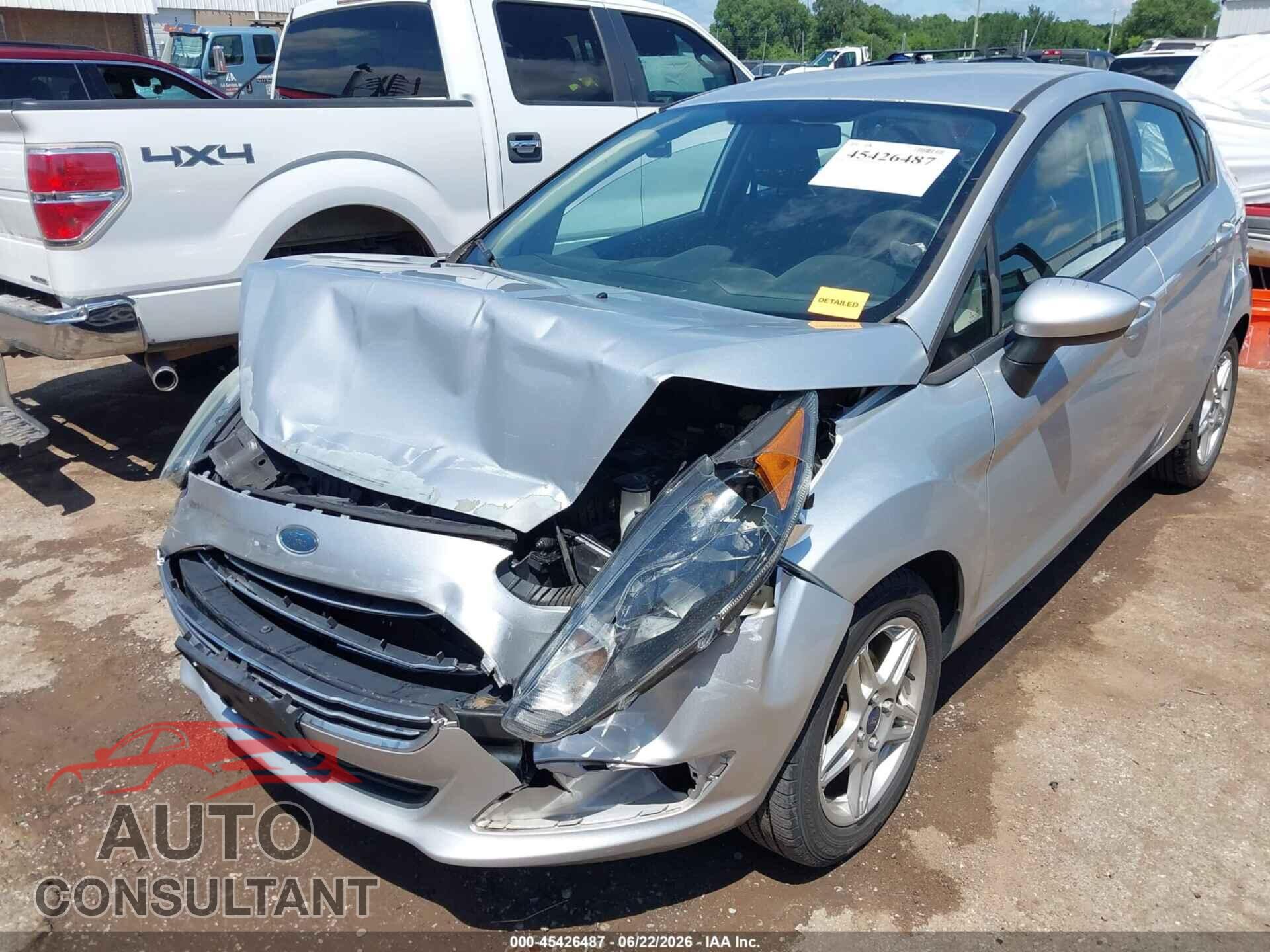 FORD FIESTA 2018 - 3FADP4EJ4JM101469
